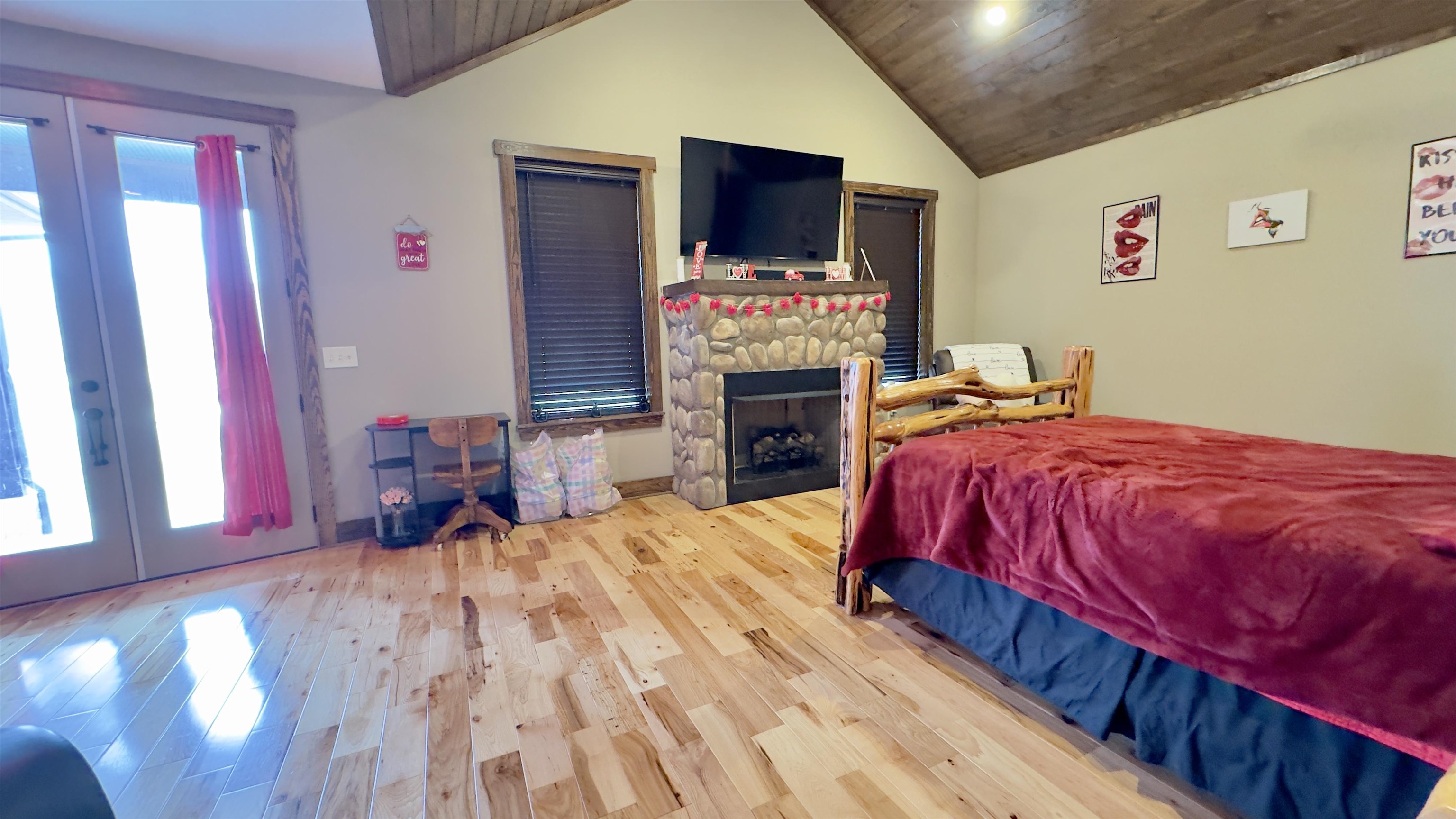 95 Firethorne  Melbourne, AR