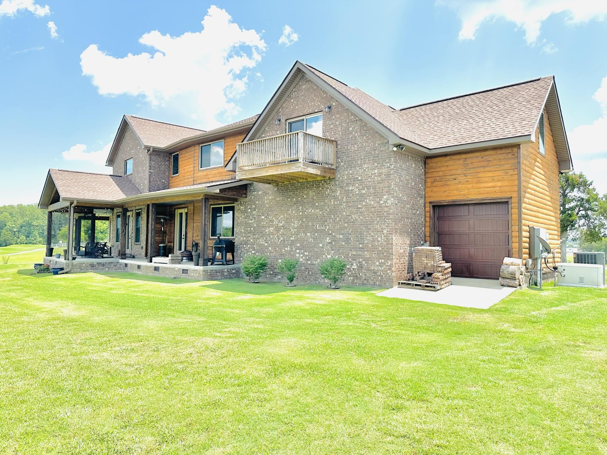 95 Firethorne  Melbourne, AR