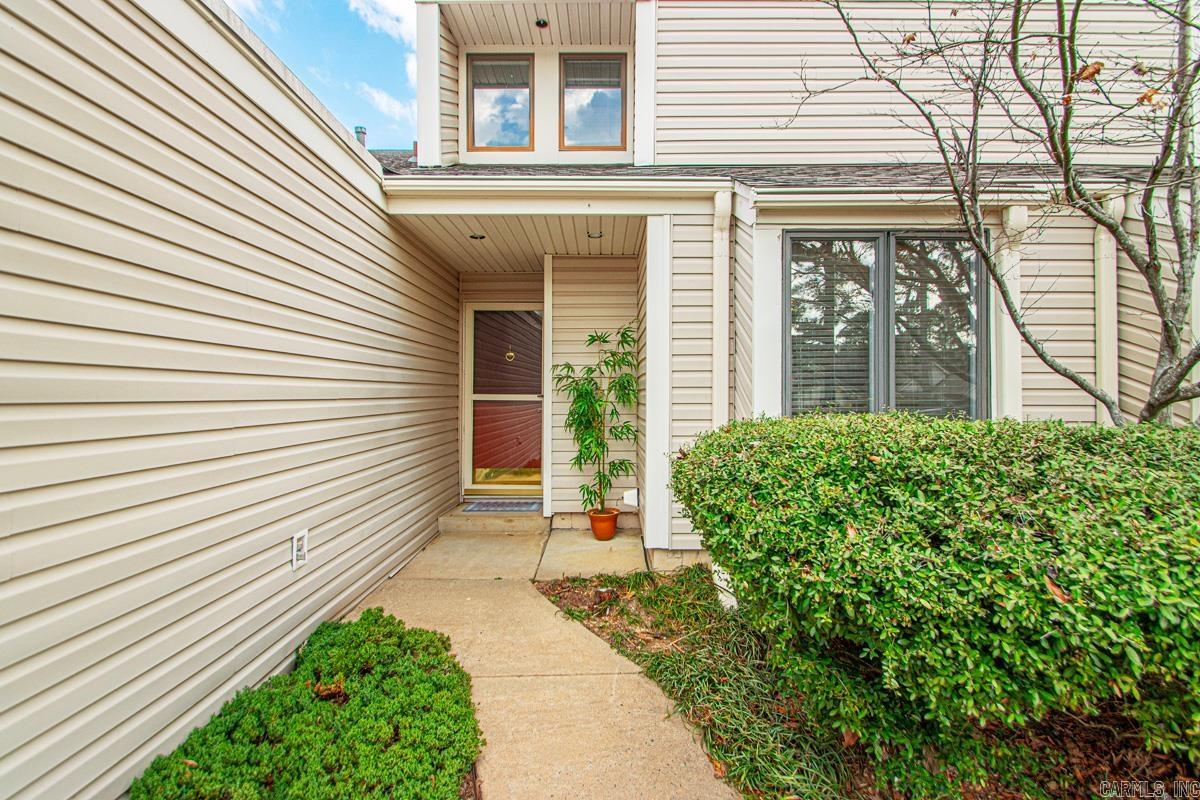 20 Fairway Woods Cir  Maumelle, AR