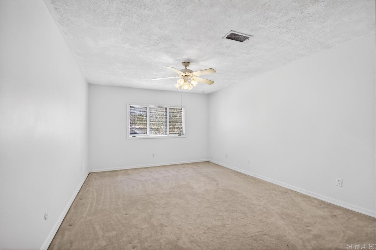 20 Fairway Woods Cir  Maumelle, AR