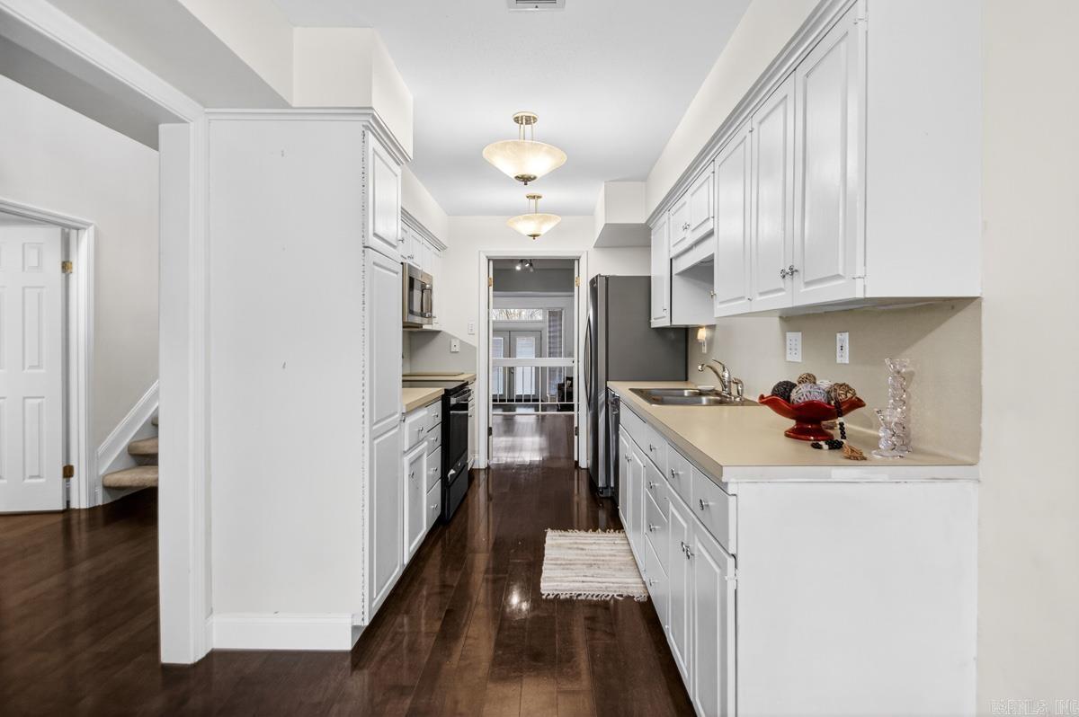 20 Fairway Woods Cir  Maumelle, AR