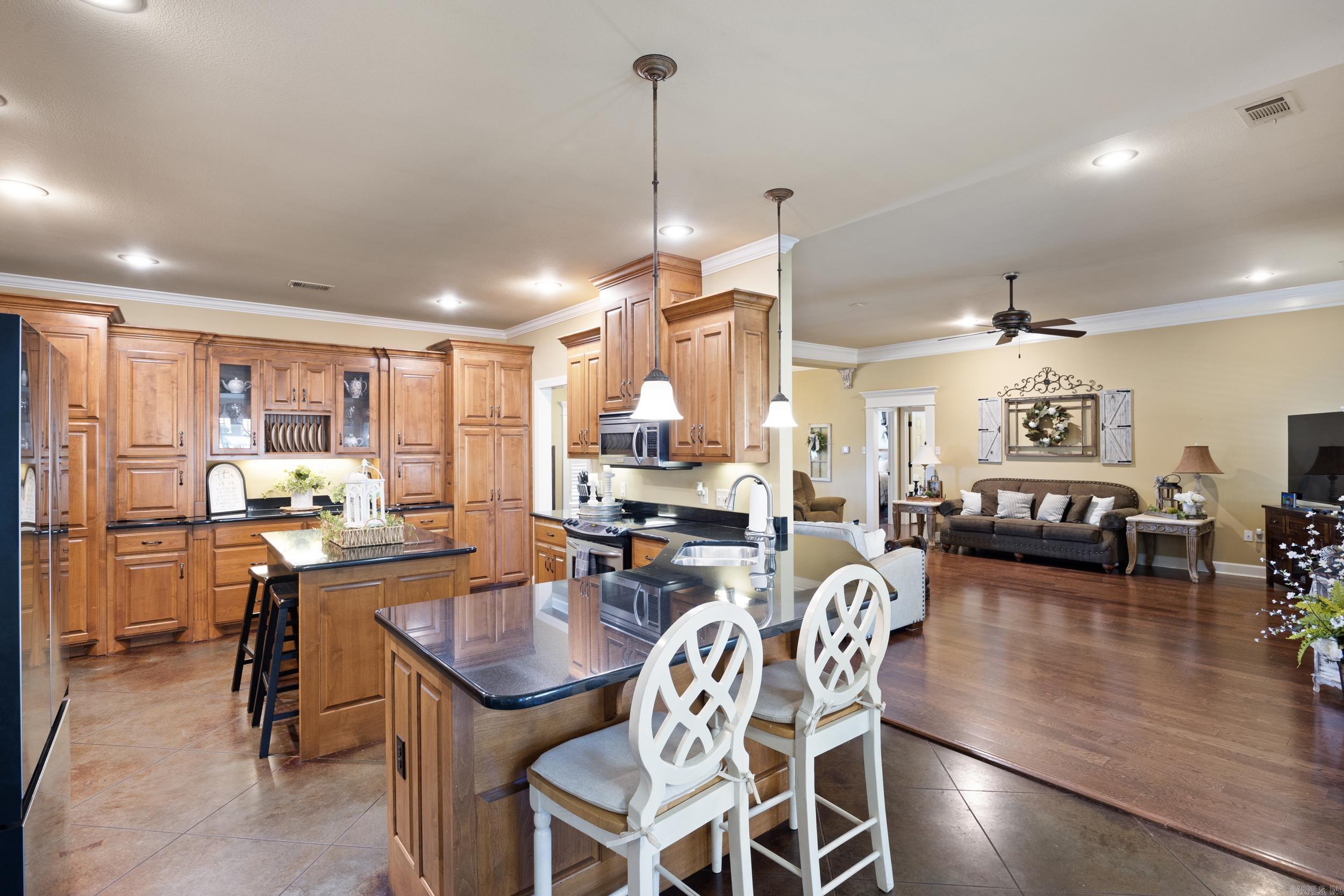 27 Woodridge  Greenbrier, AR