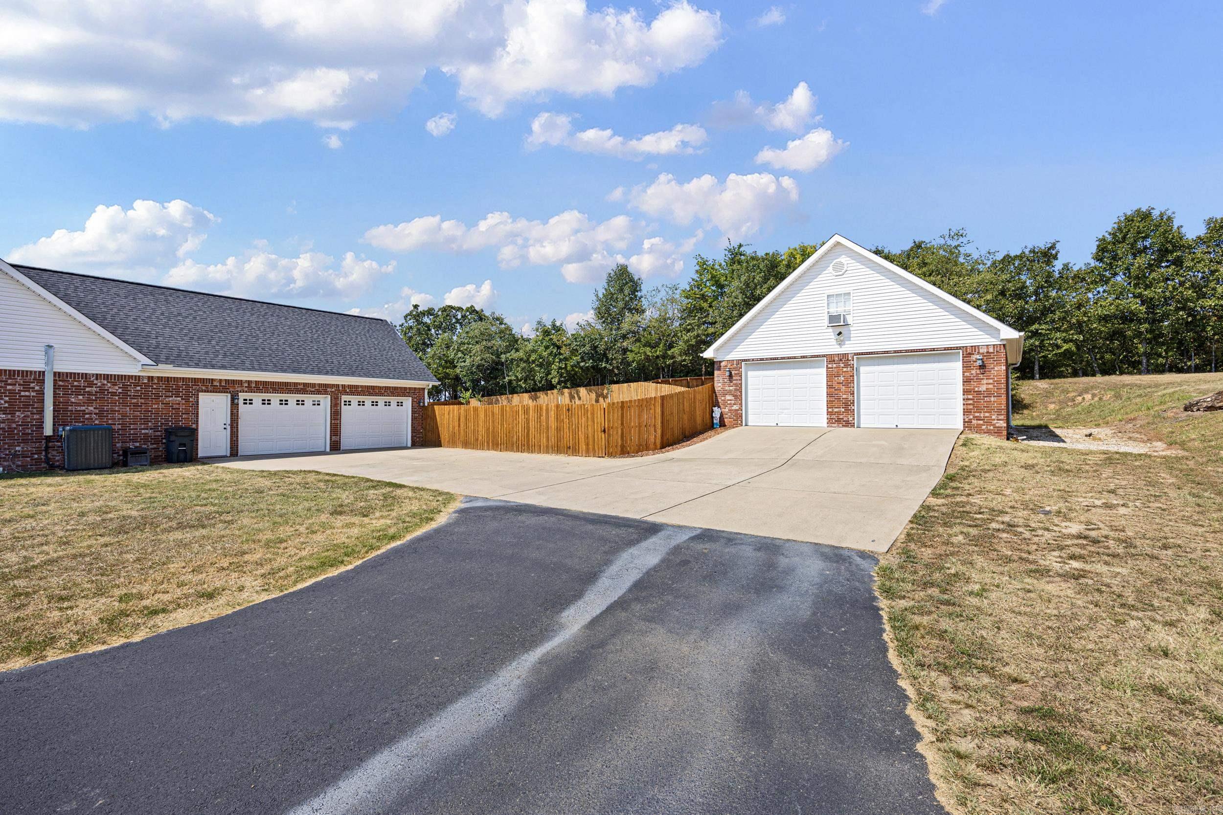 27 Woodridge  Greenbrier, AR