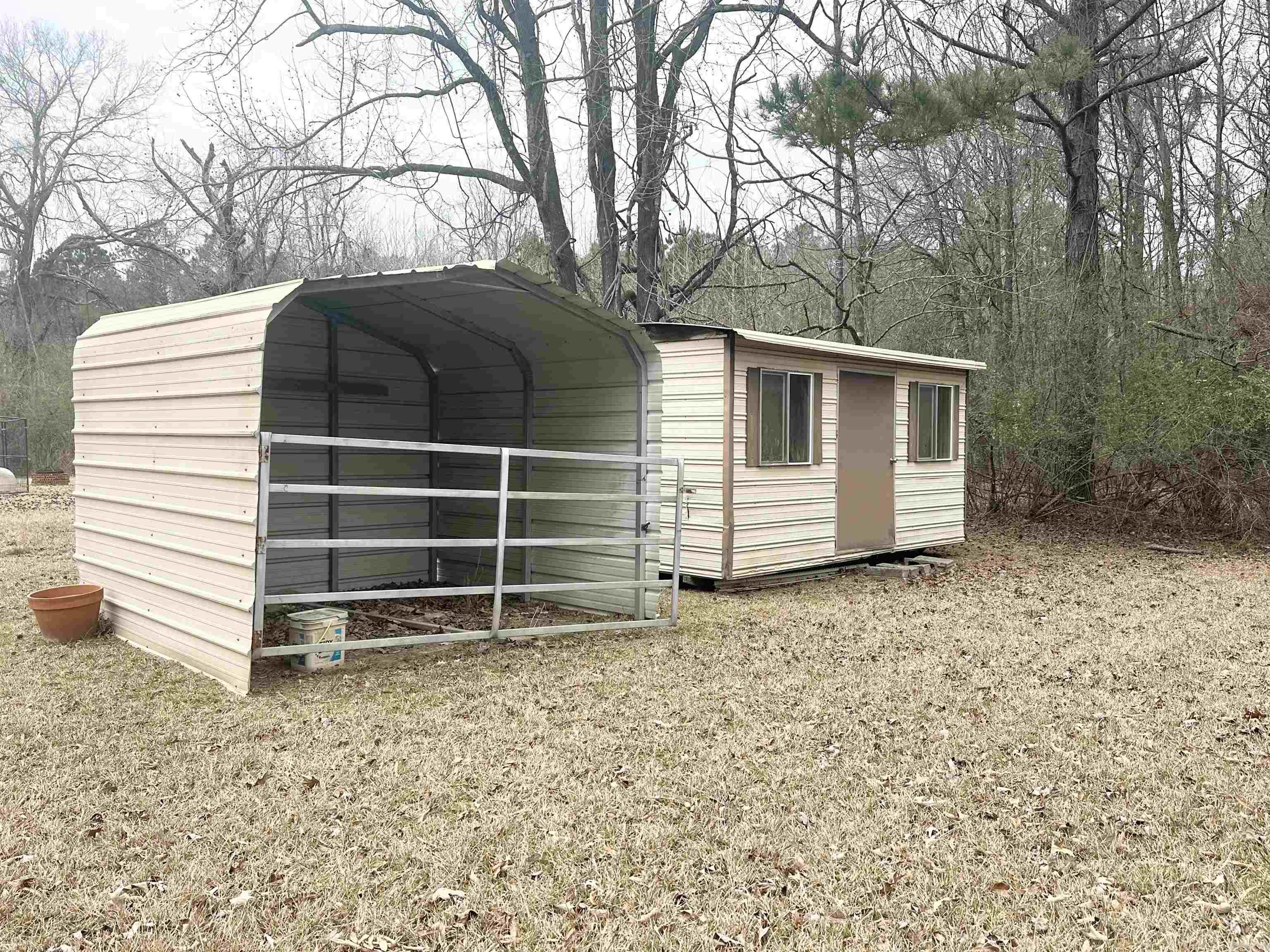 8033 Sulphur Springs Rd.  Pine Bluff, AR