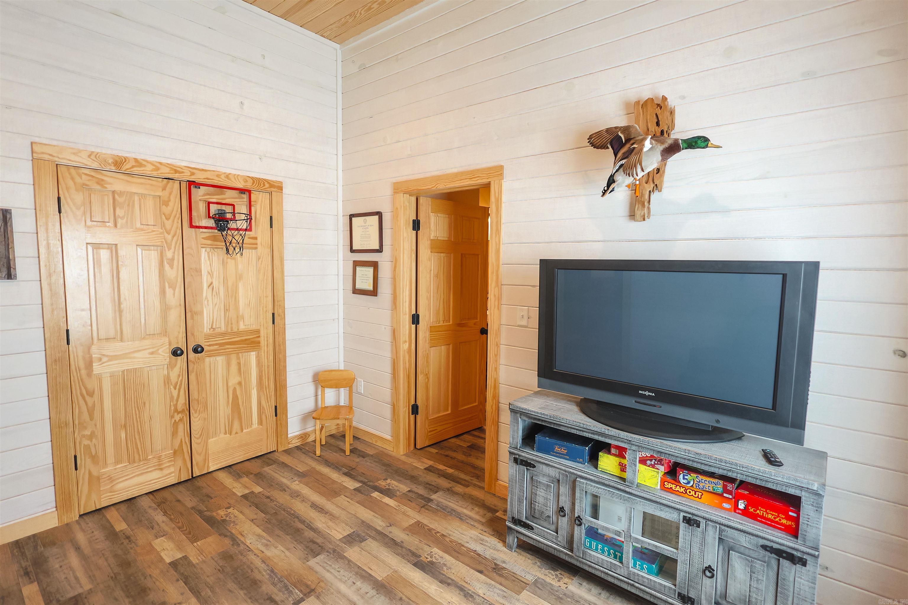 64 E Riverwatch  Glenwood, AR