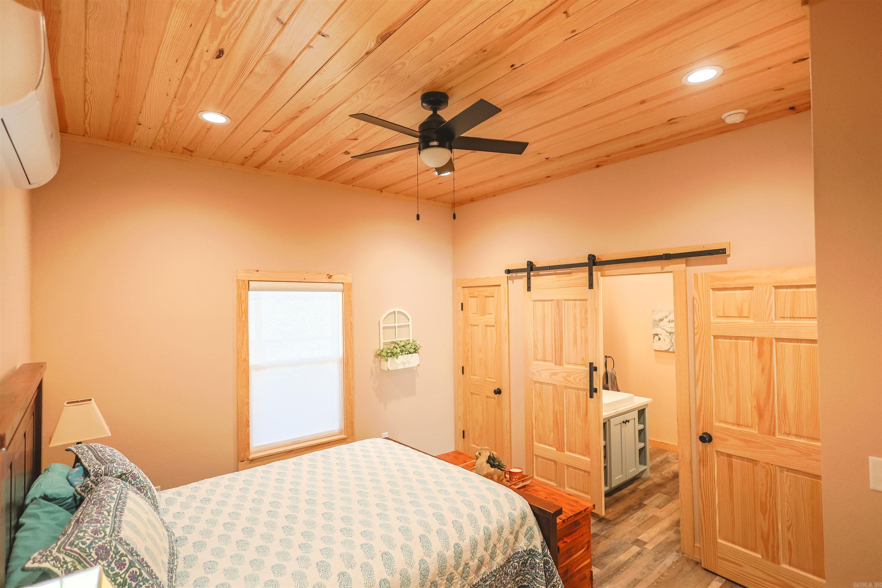 64 E Riverwatch  Glenwood, AR