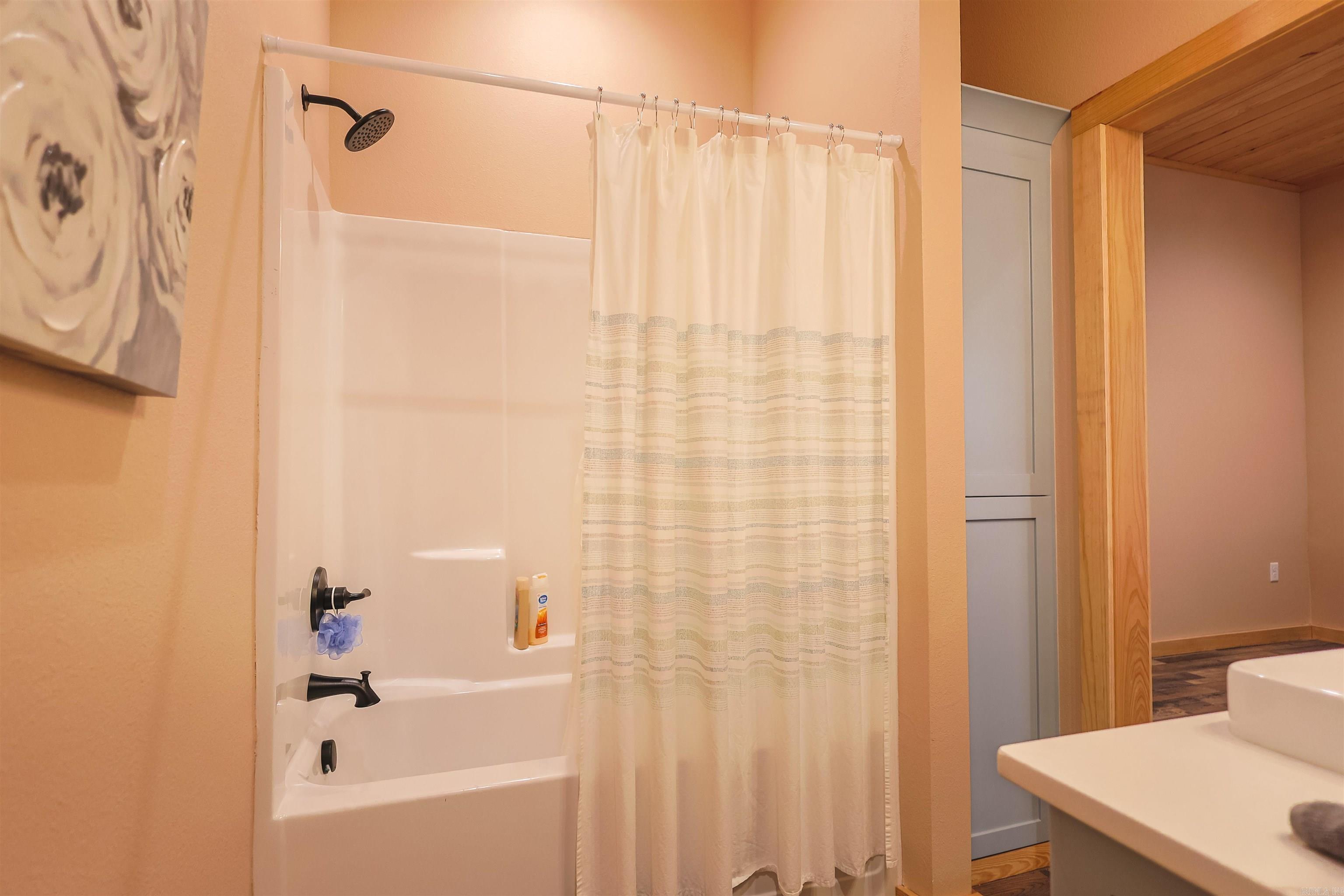 64 E Riverwatch  Glenwood, AR