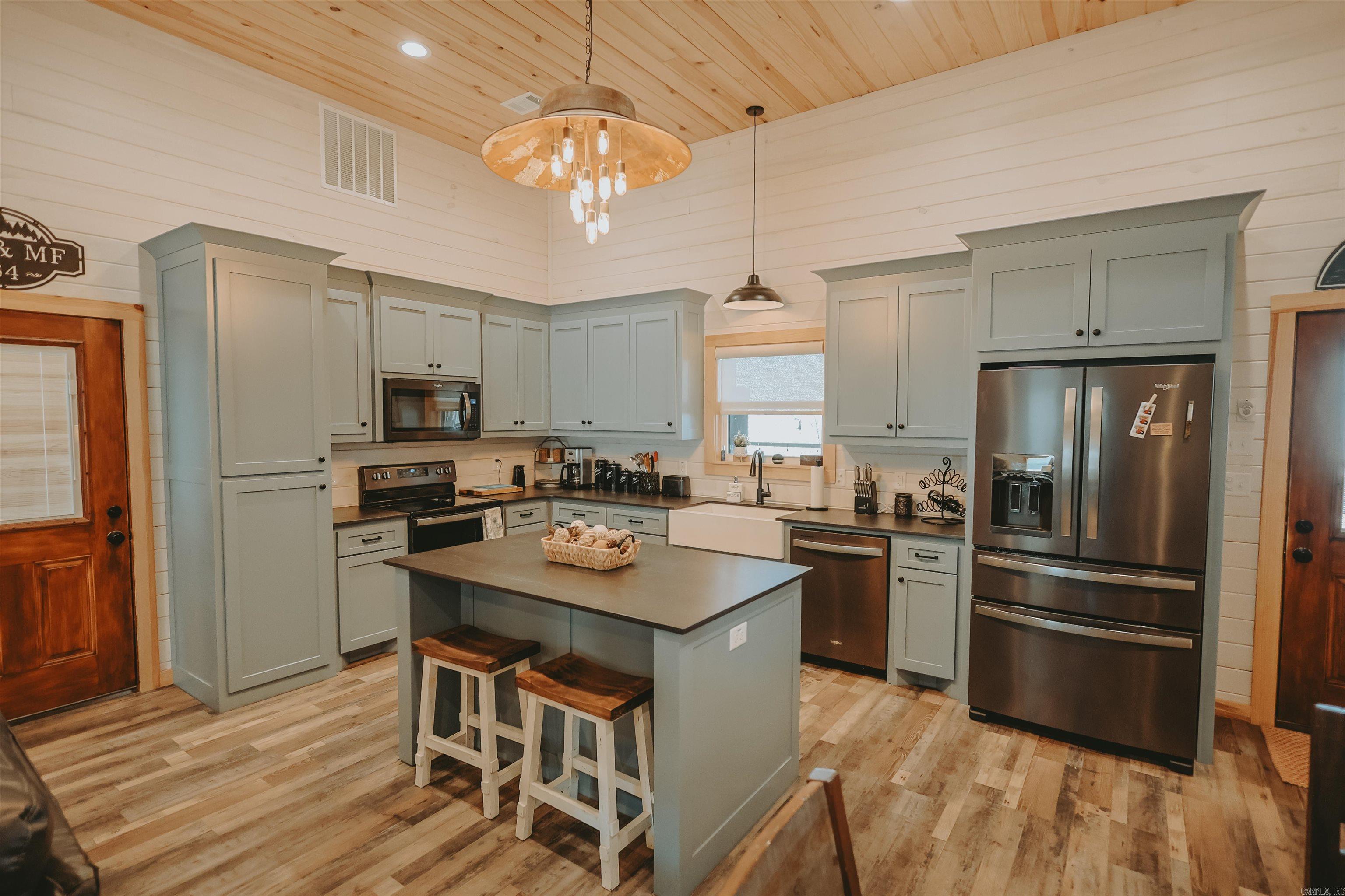 64 E Riverwatch  Glenwood, AR