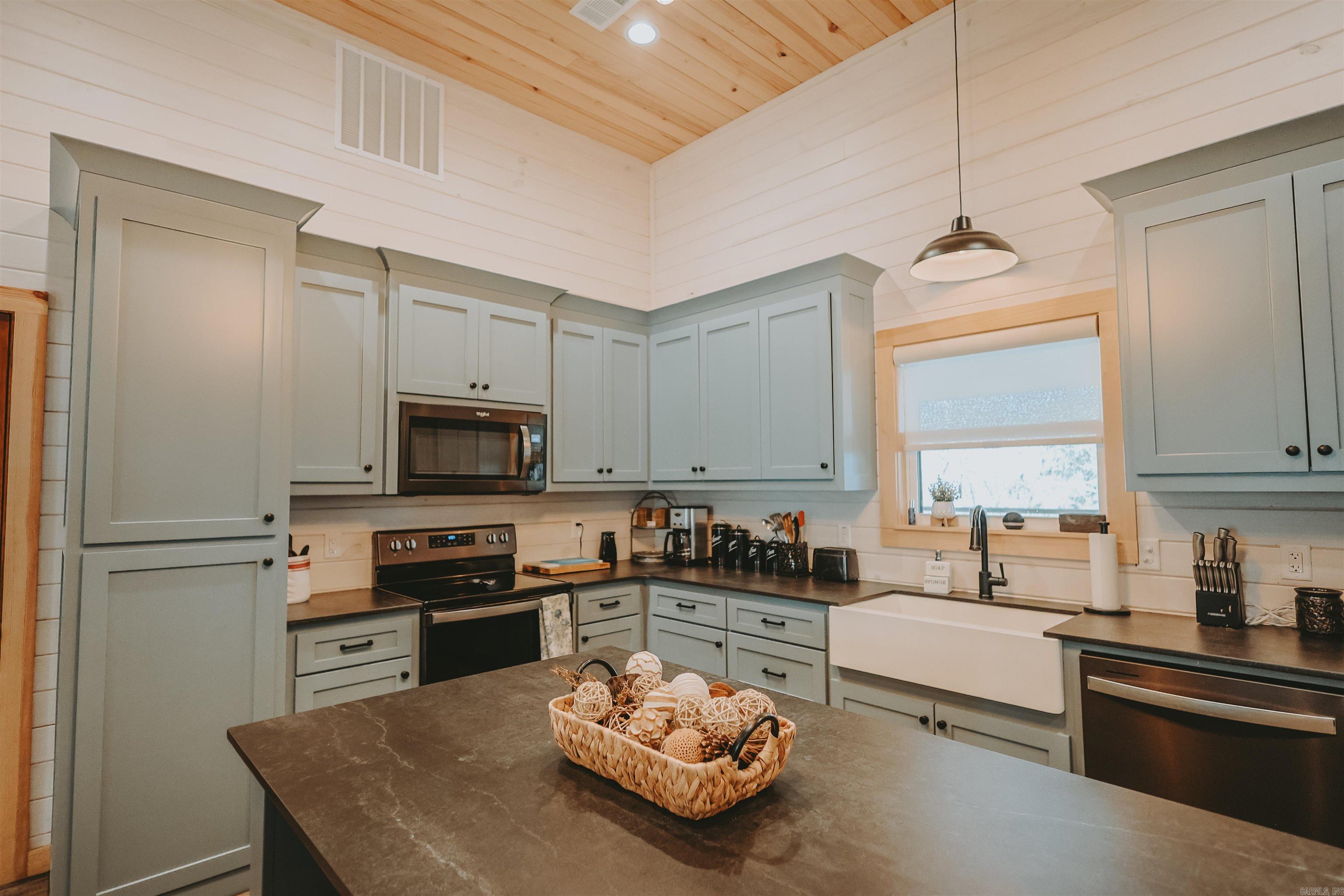 64 E Riverwatch  Glenwood, AR