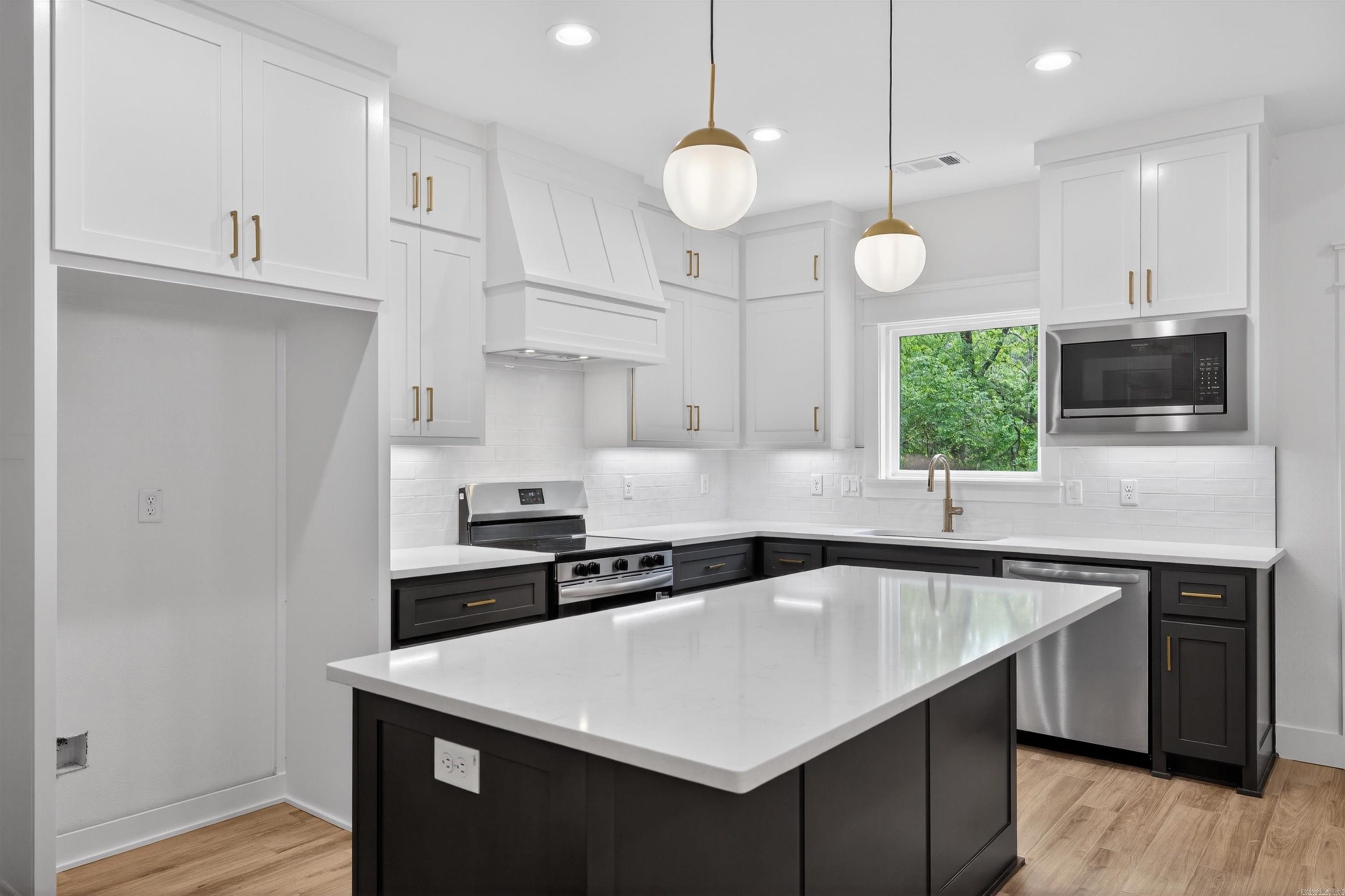 24 San Juan Lane Hot Springs Village, AR 71909