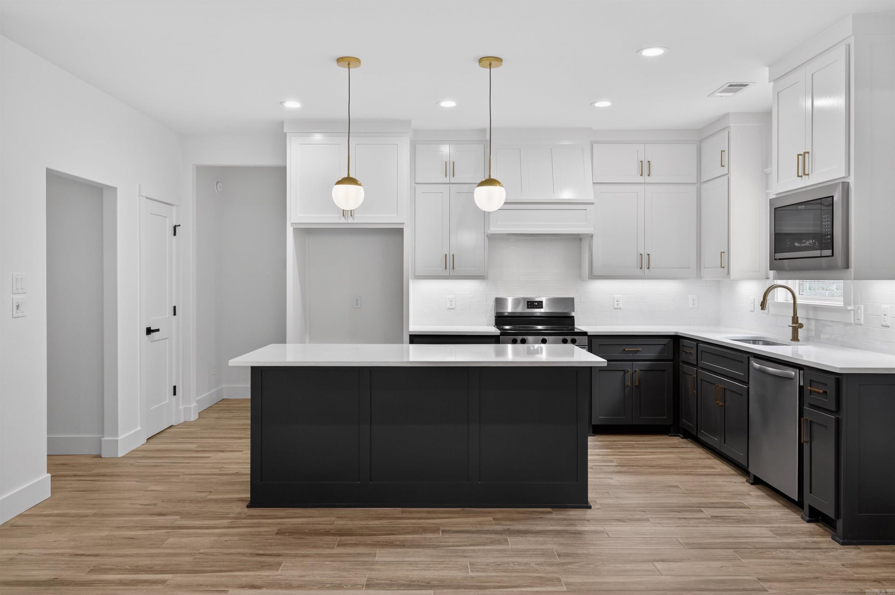 24 San Juan Lane Hot Springs Village, AR 71909