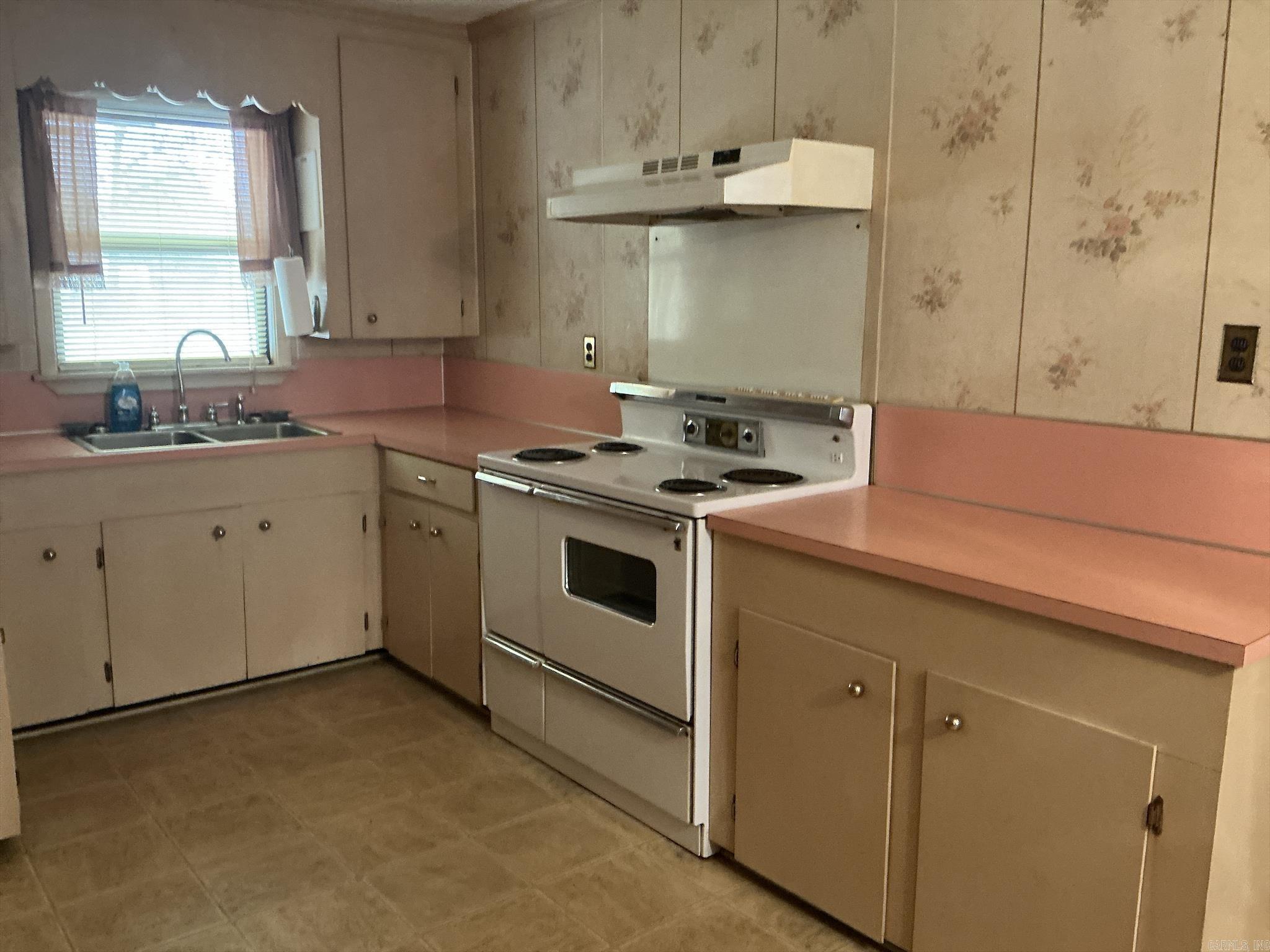 1428 James  Crossett, AR