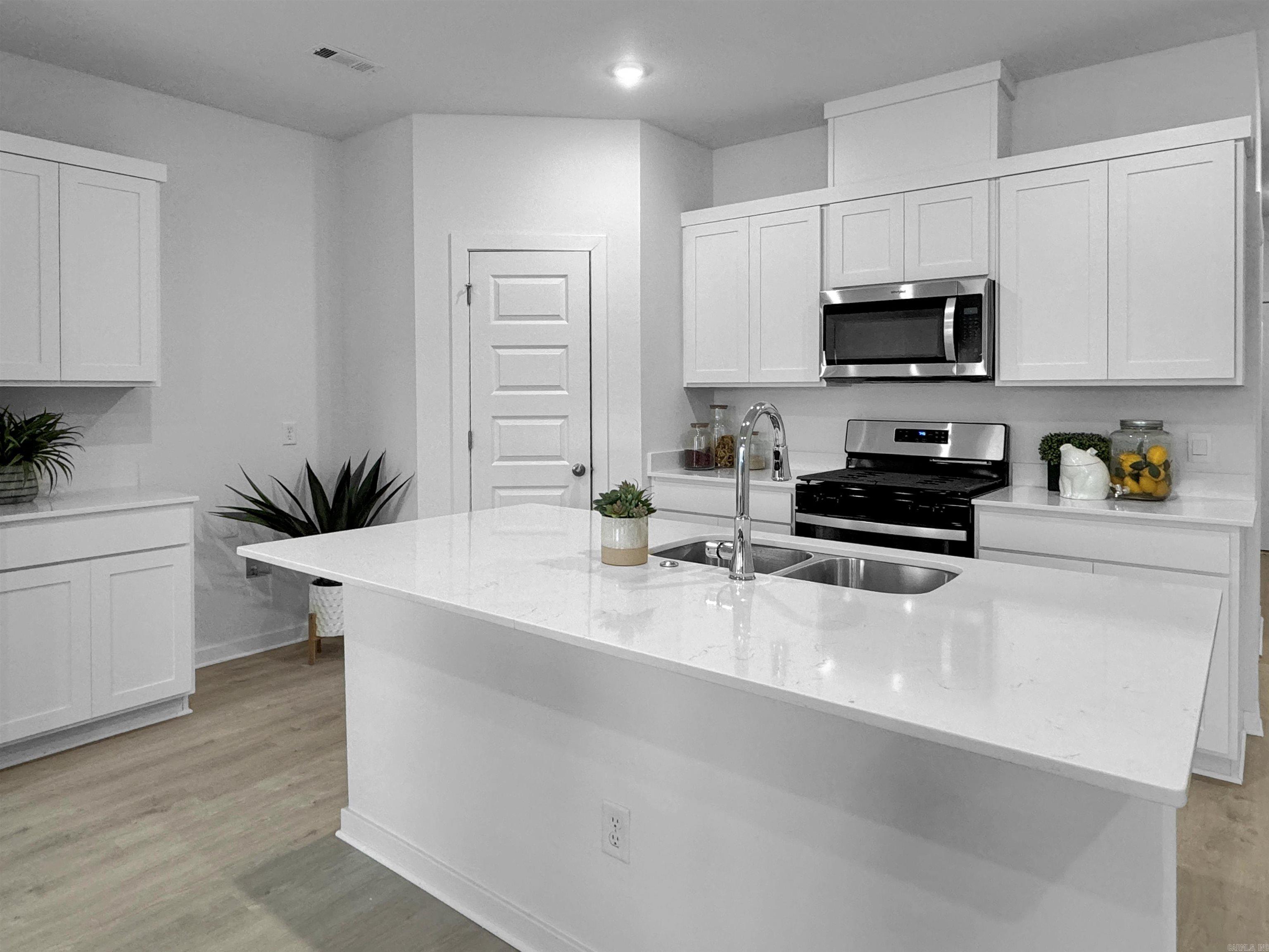 704 Riley  Maumelle, AR