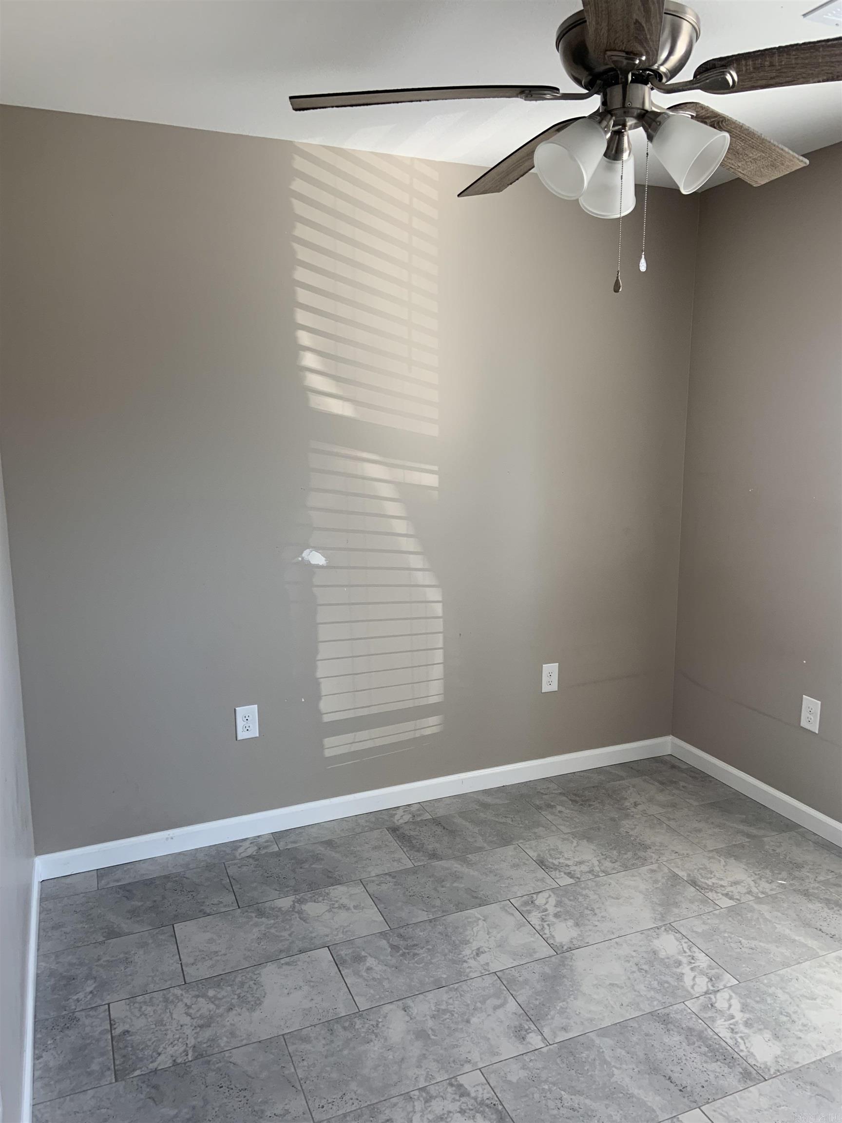 1406 South 8th Street Paragould, AR 72450