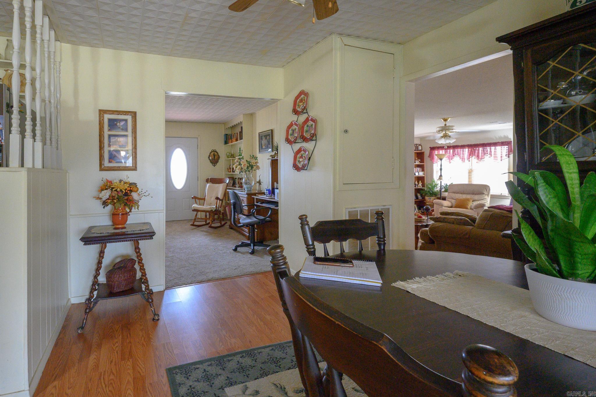 4437 W Hwy 8  Mena, AR