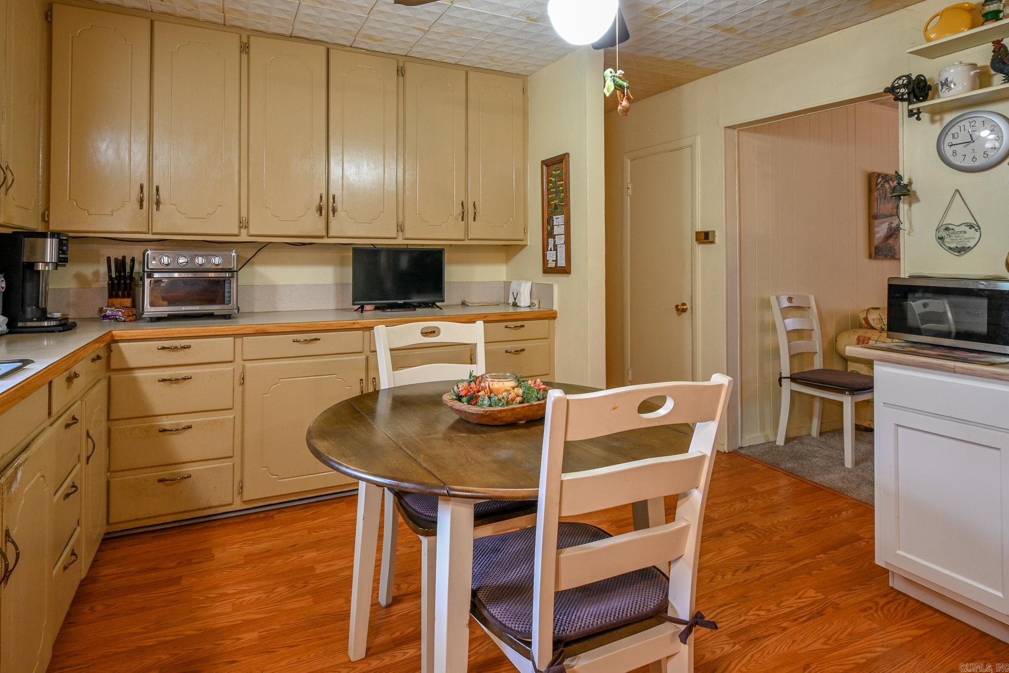 4437 W Hwy 8  Mena, AR