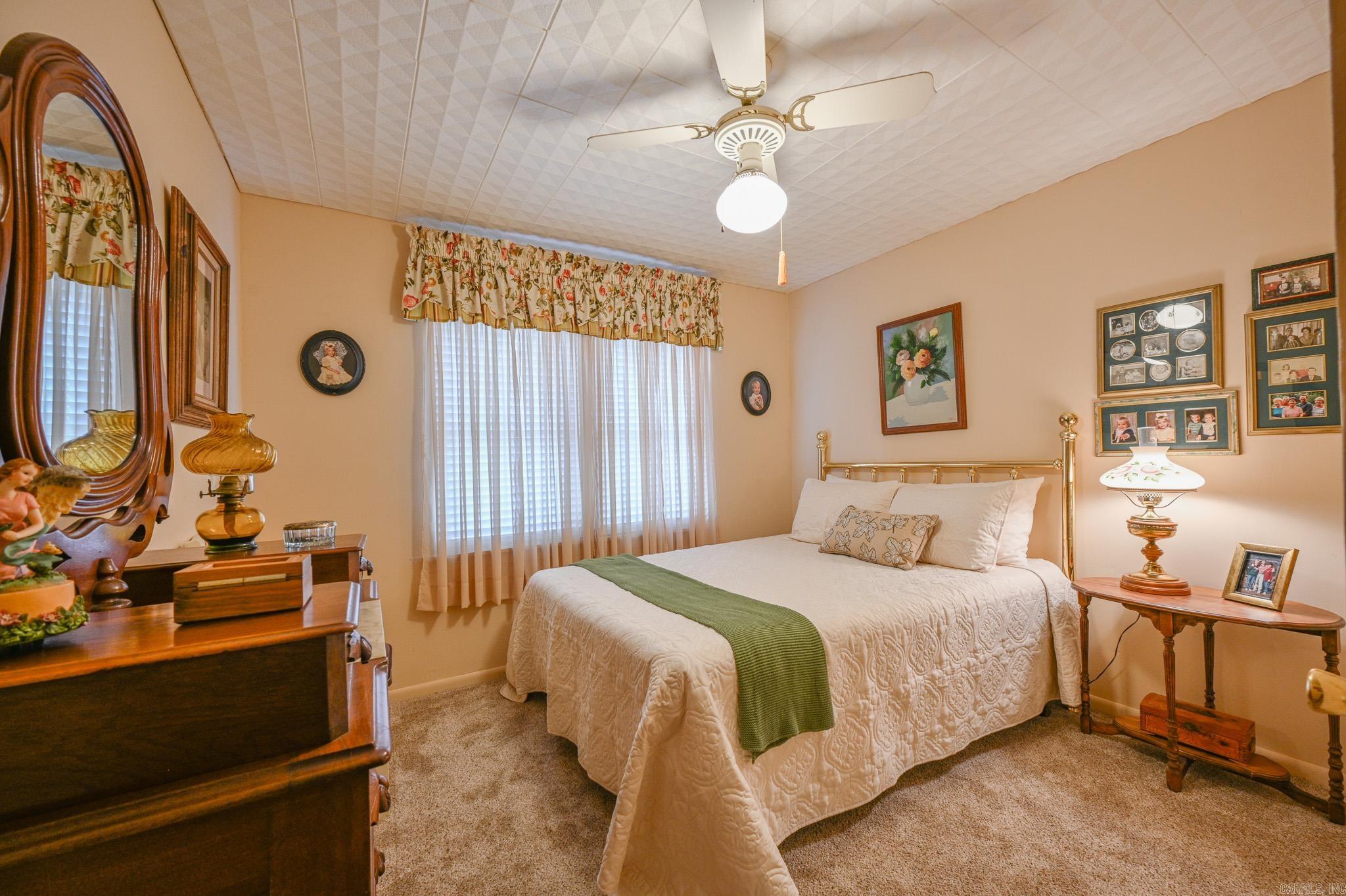 4437 W Hwy 8  Mena, AR