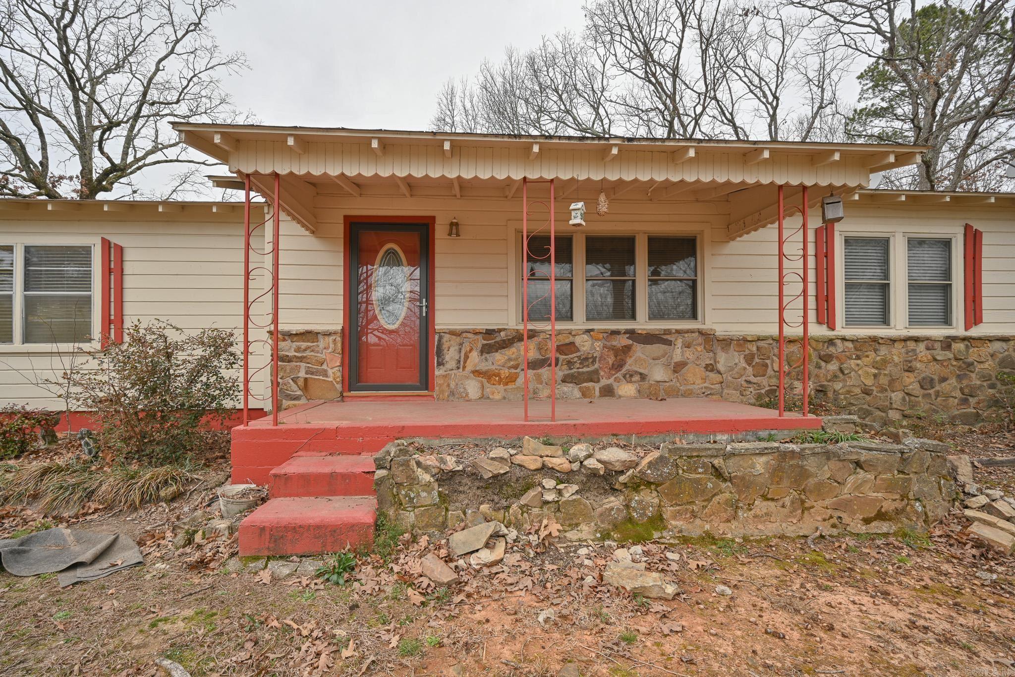 4437 W Hwy 8  Mena, AR