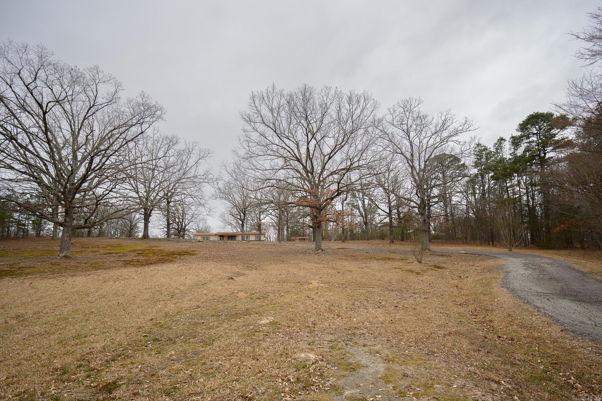 4437 W Hwy 8  Mena, AR