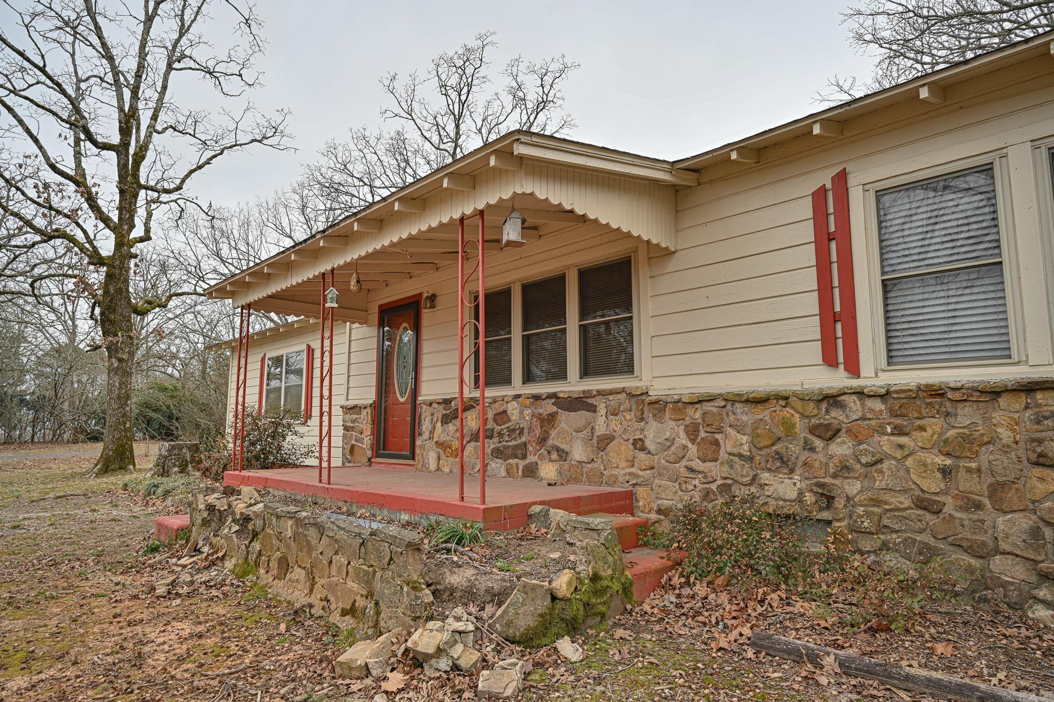 4437 W Hwy 8  Mena, AR