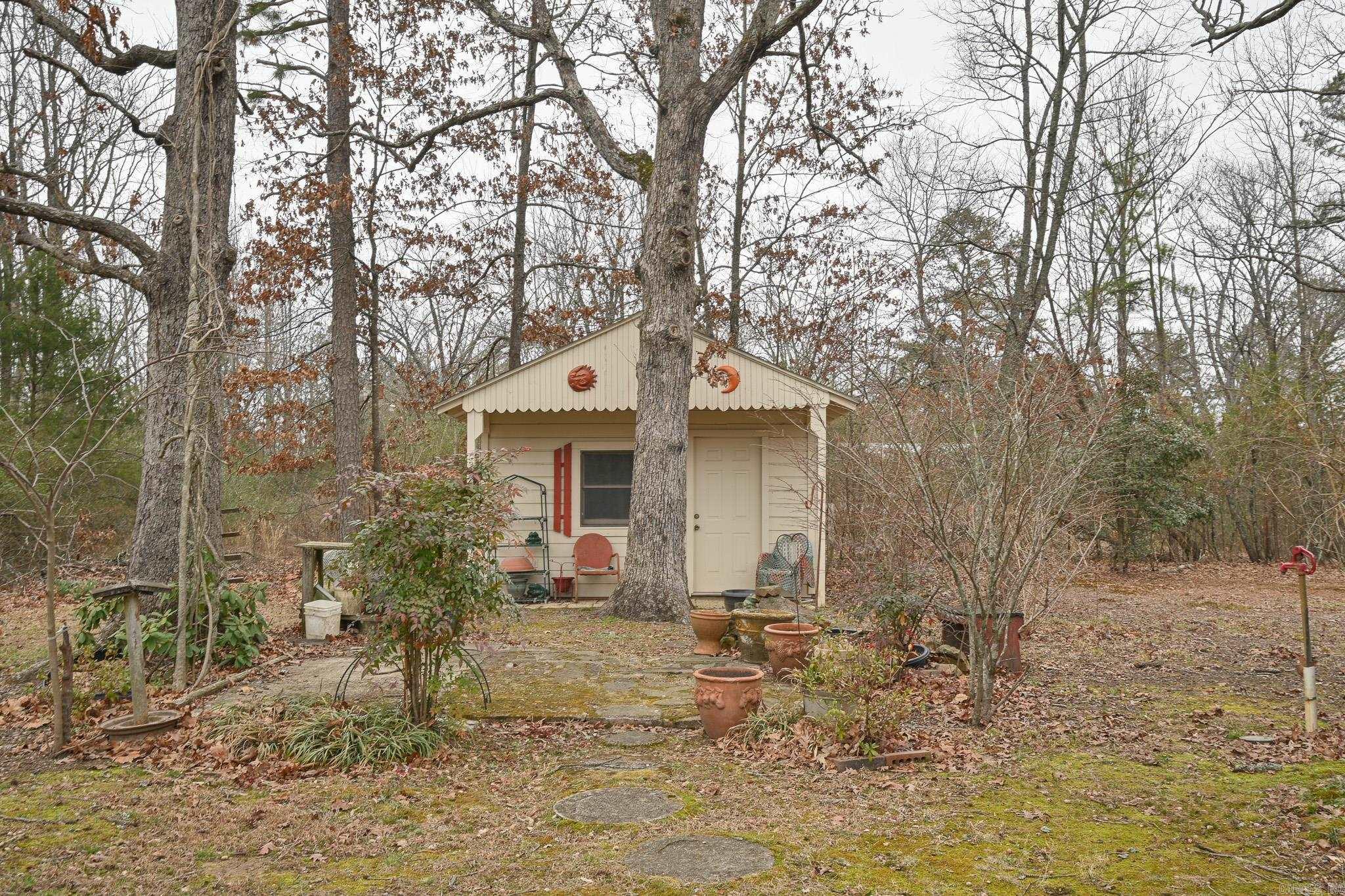 4437 W Hwy 8  Mena, AR