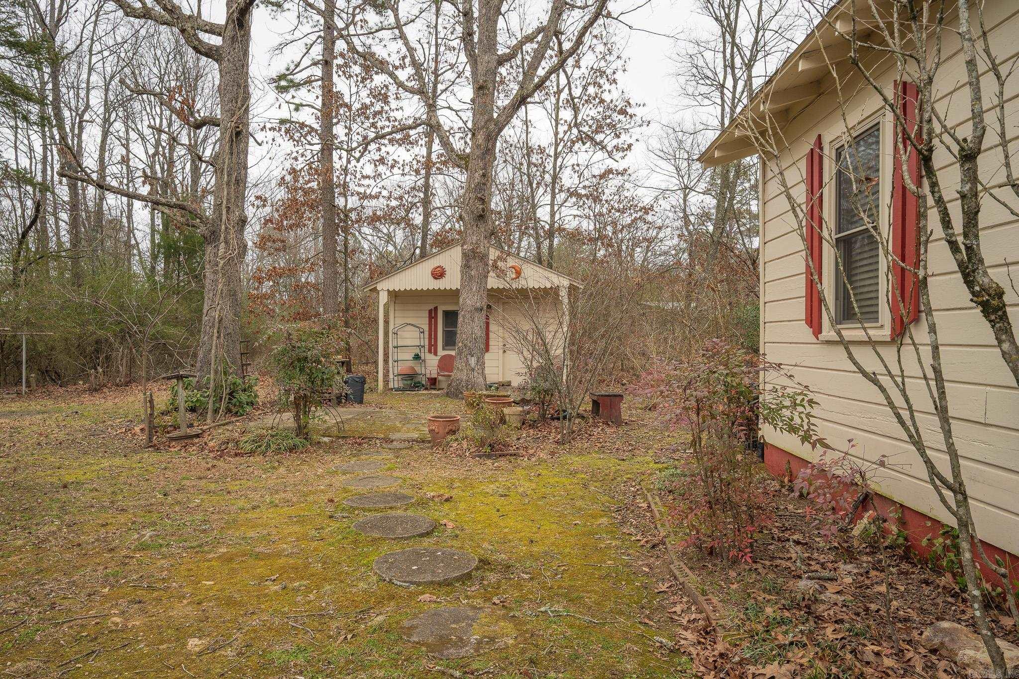 4437 W Hwy 8  Mena, AR