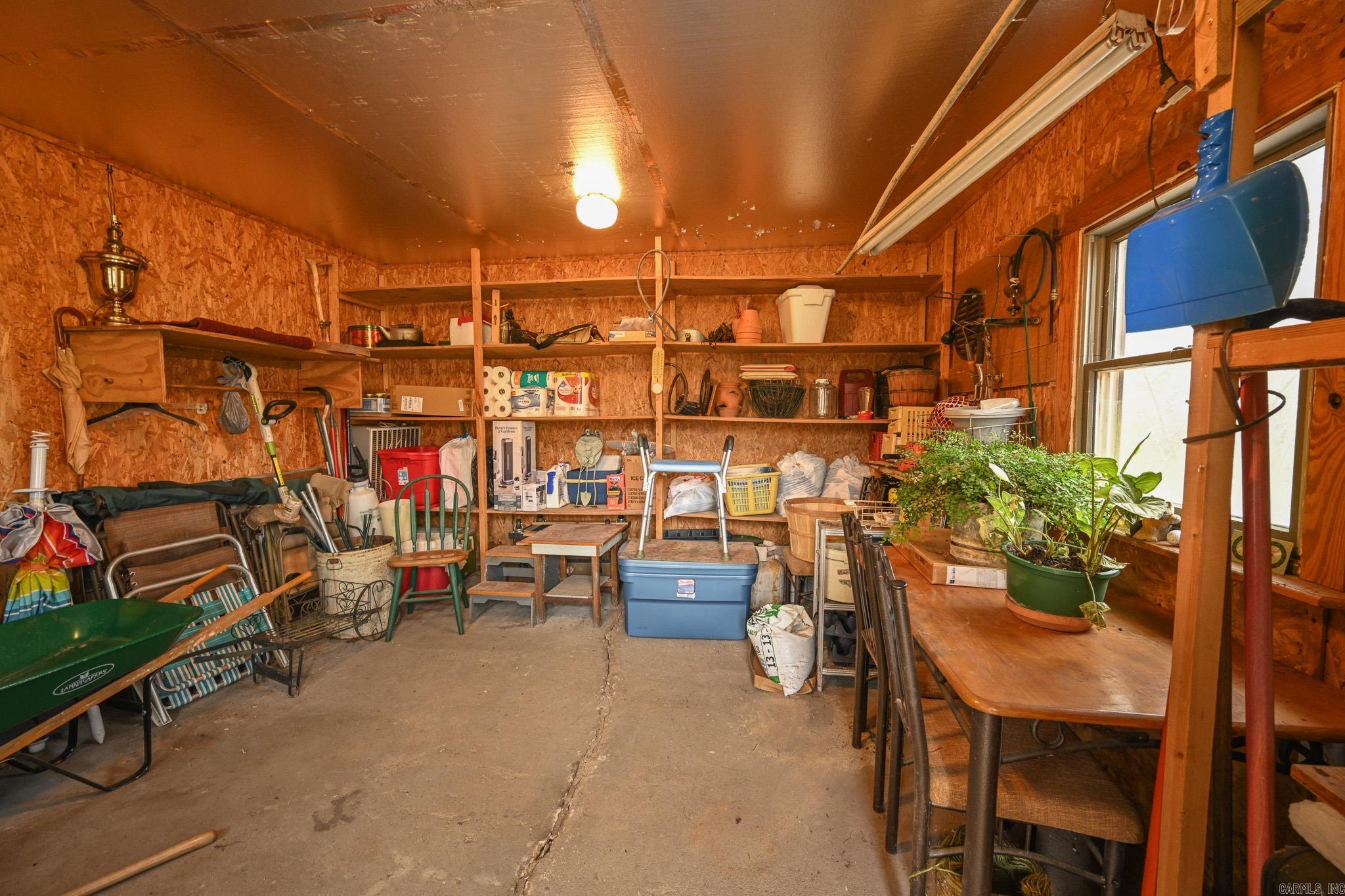 4437 W Hwy 8  Mena, AR