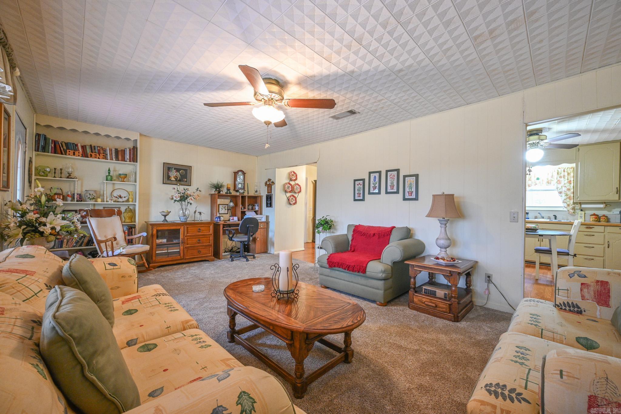 4437 W Hwy 8  Mena, AR