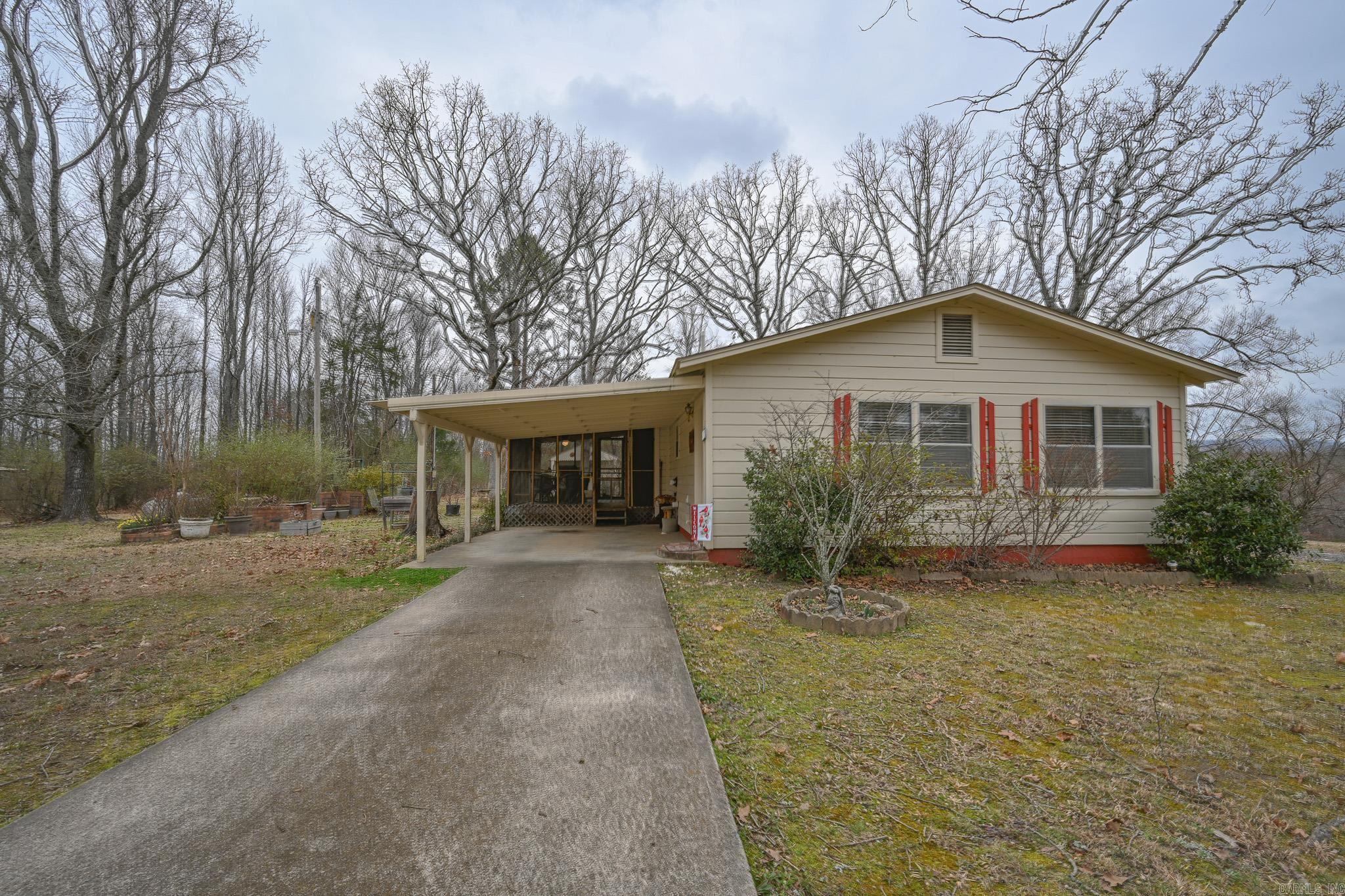 4437 W Hwy 8  Mena, AR