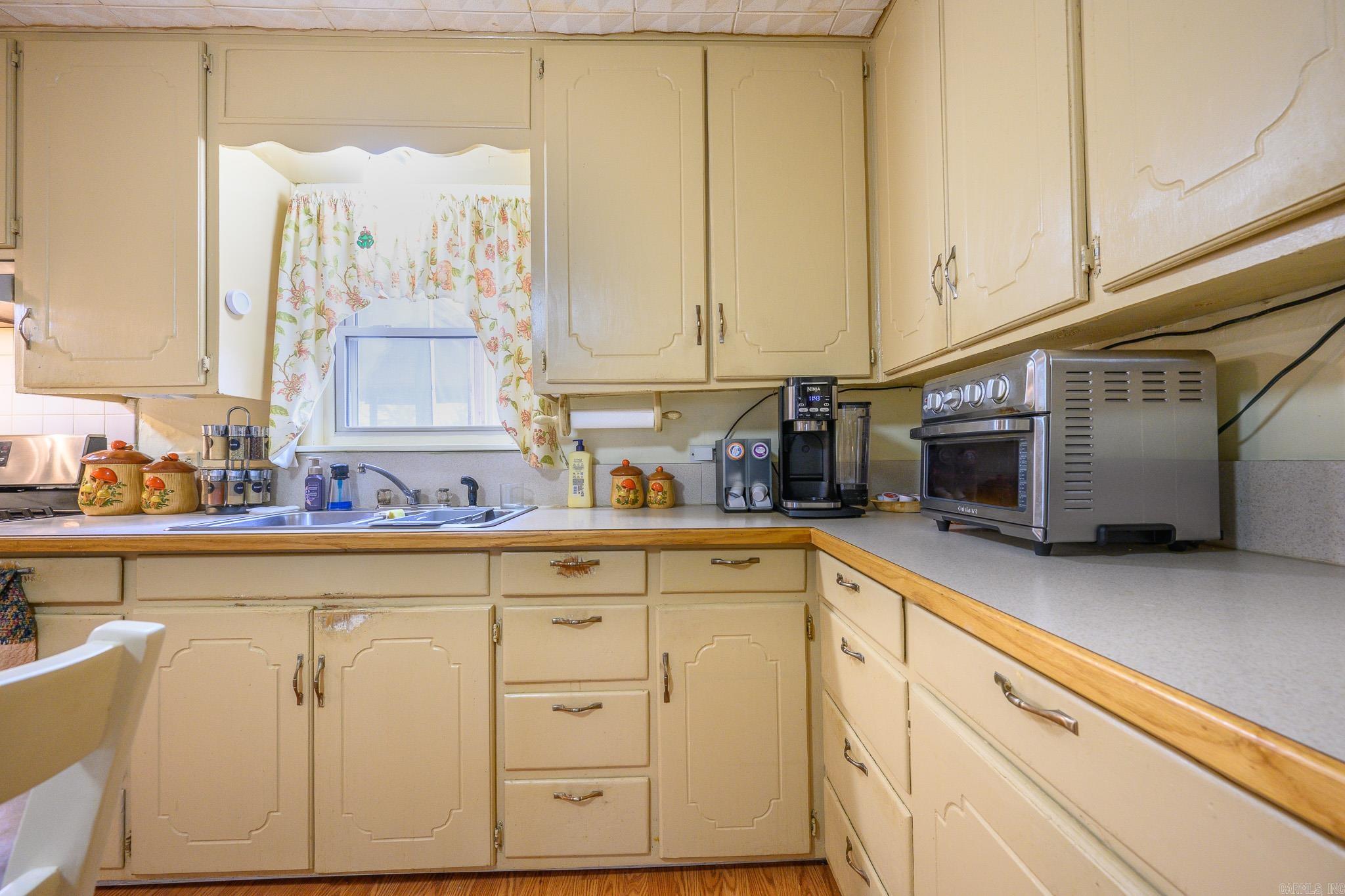 4437 W Hwy 8  Mena, AR