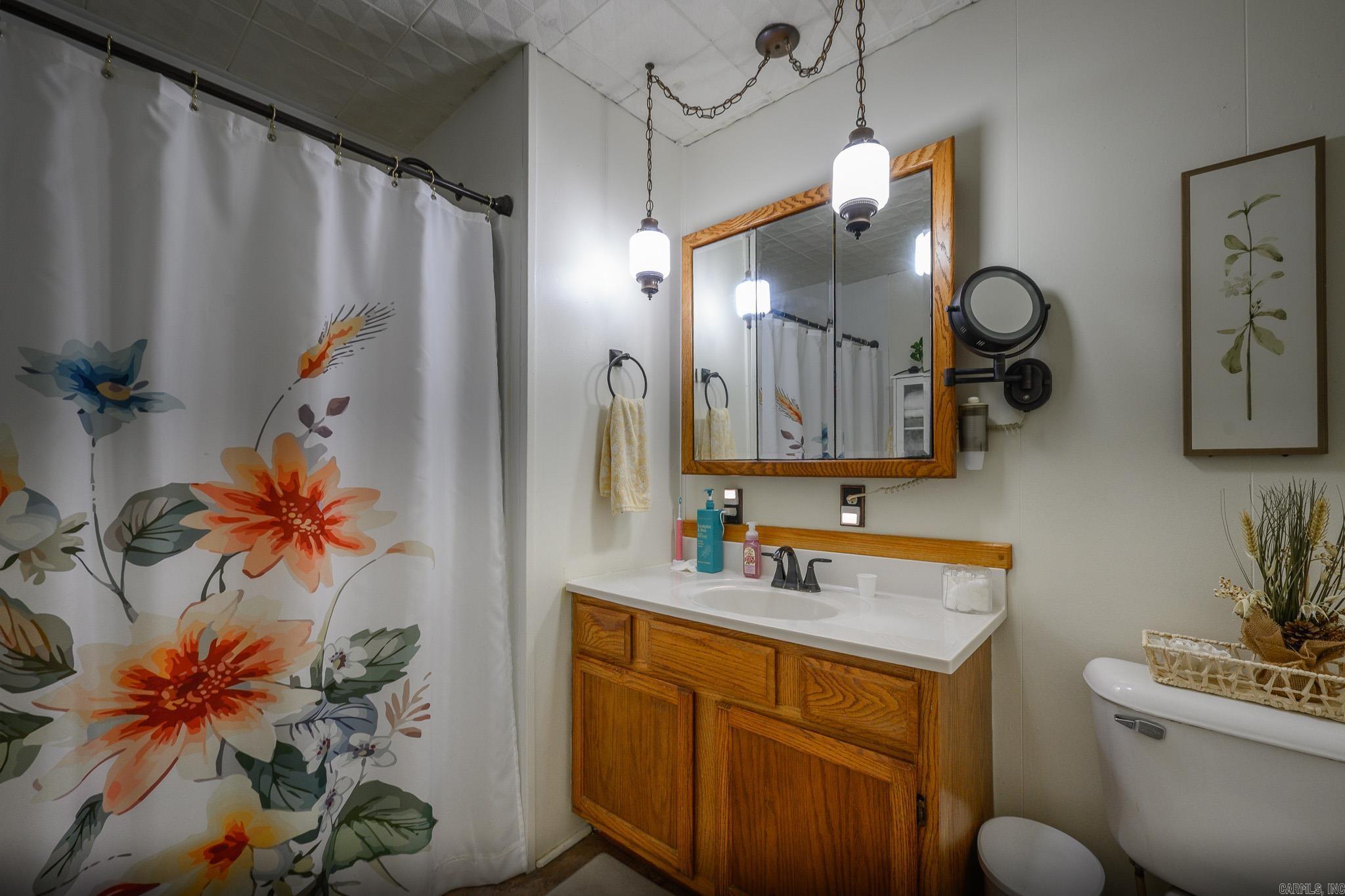 4437 W Hwy 8  Mena, AR