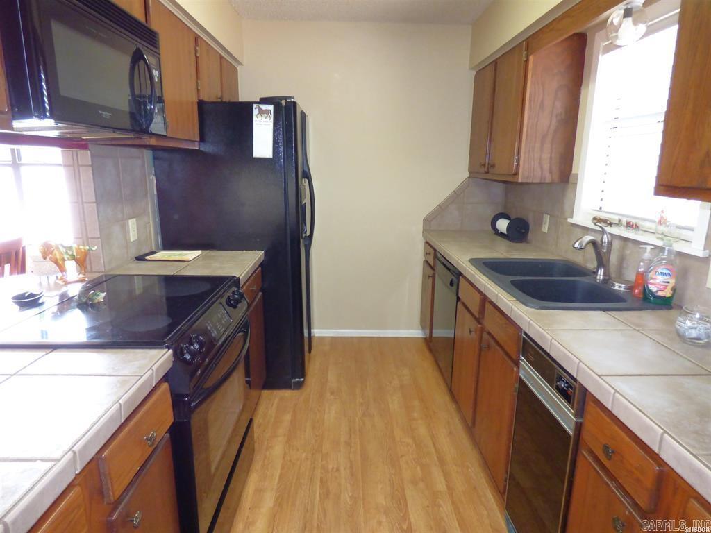 1319 Airport  Hot Springs, AR