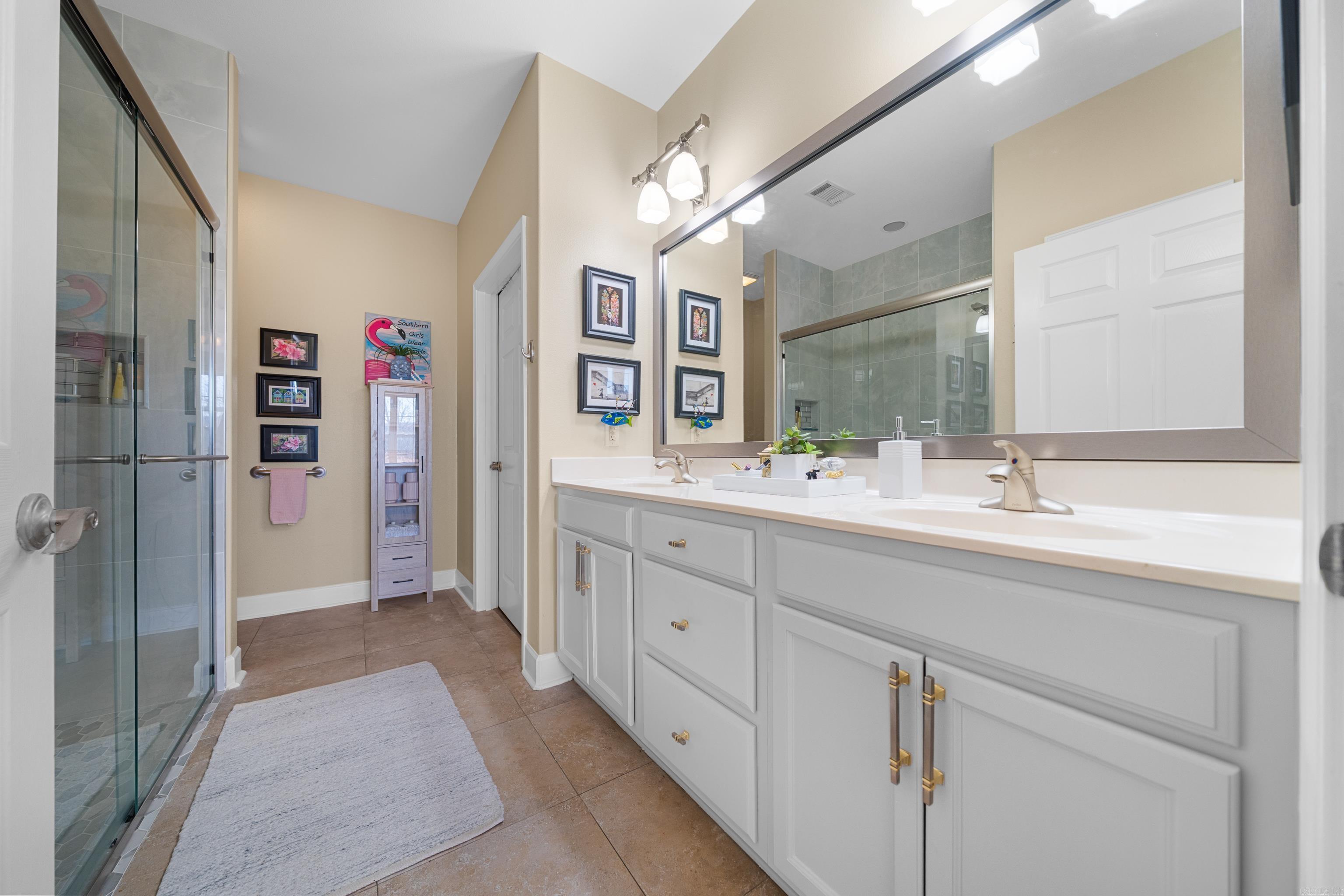 116 A Legendary  Hot Springs, AR