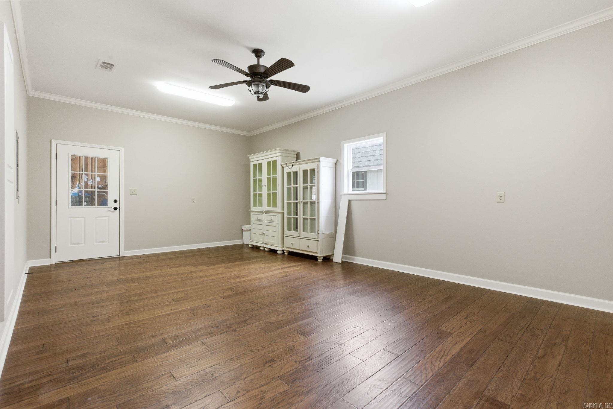 208 Summerfield Dr.  Bryant, AR