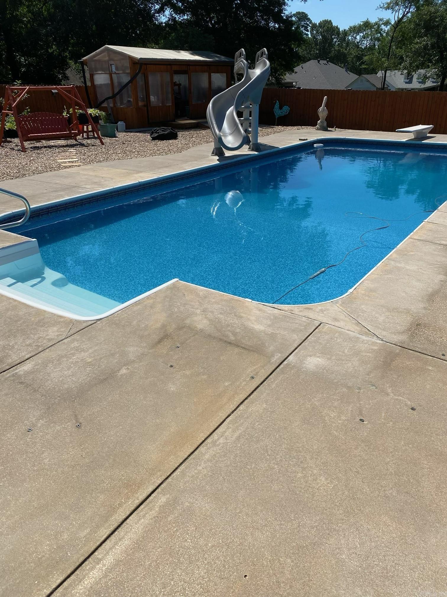 208 Summerfield Dr. Bryant, AR 72022