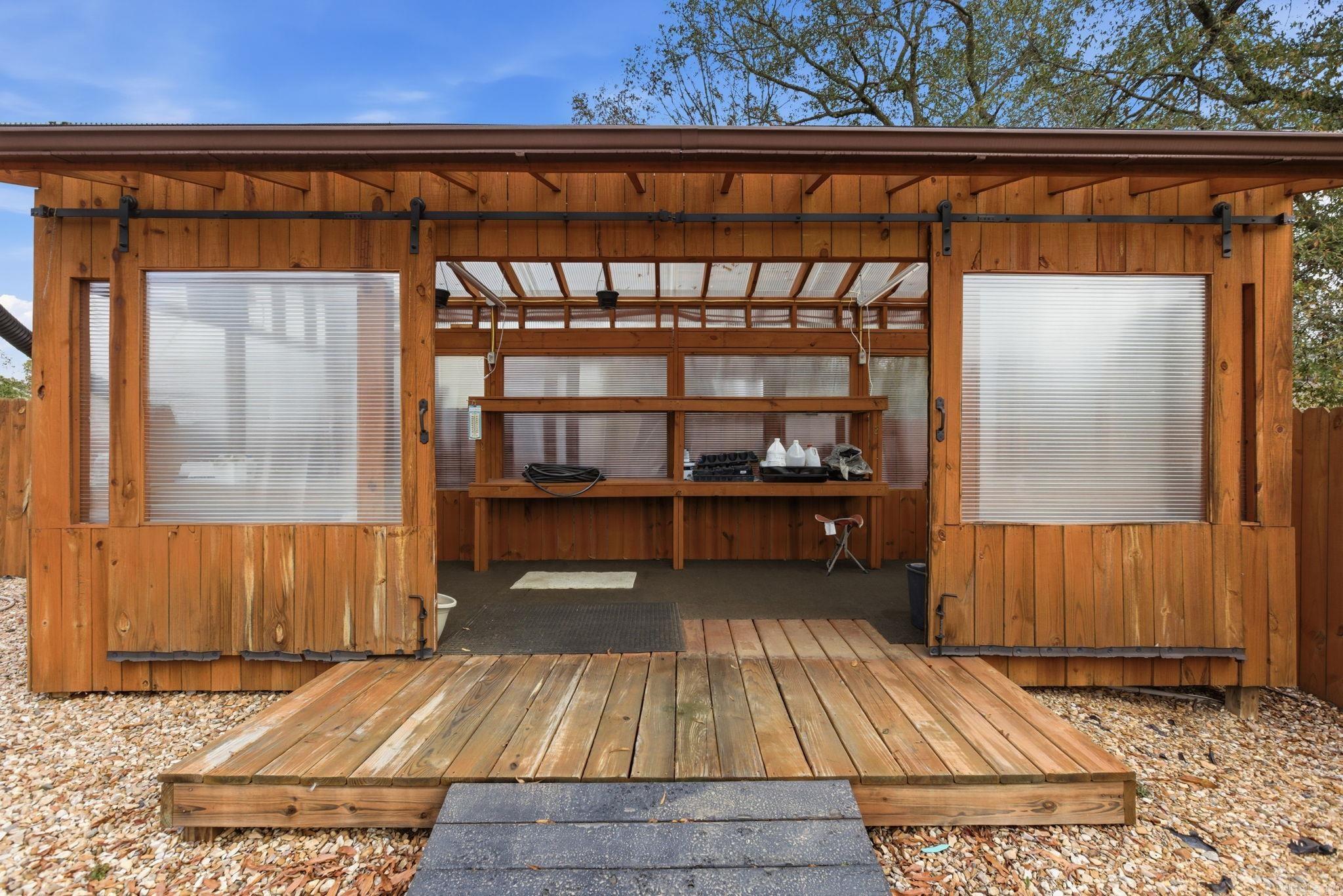 208 Summerfield Dr.  Bryant, AR