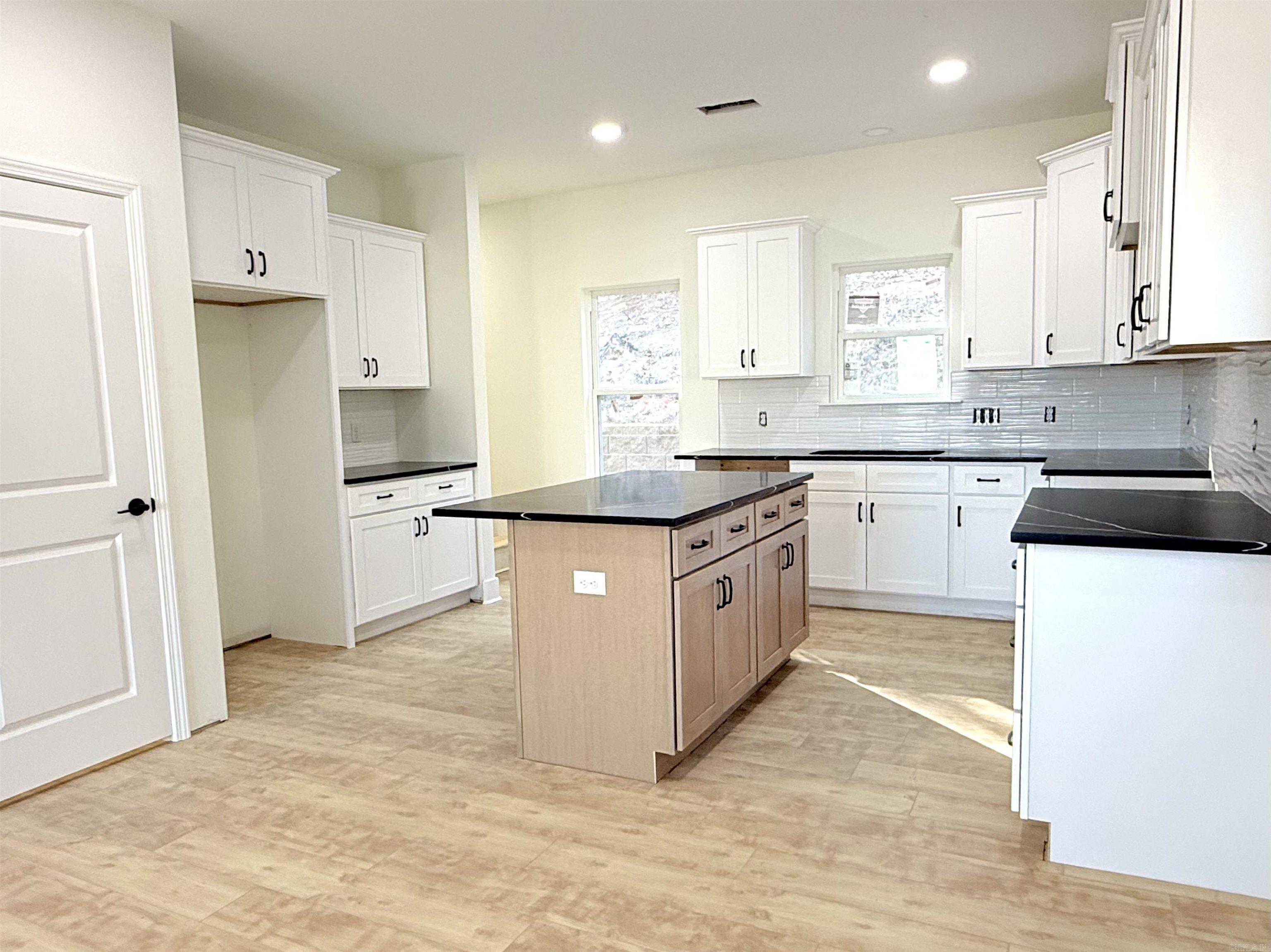 1015 Clinton  Alexander, AR