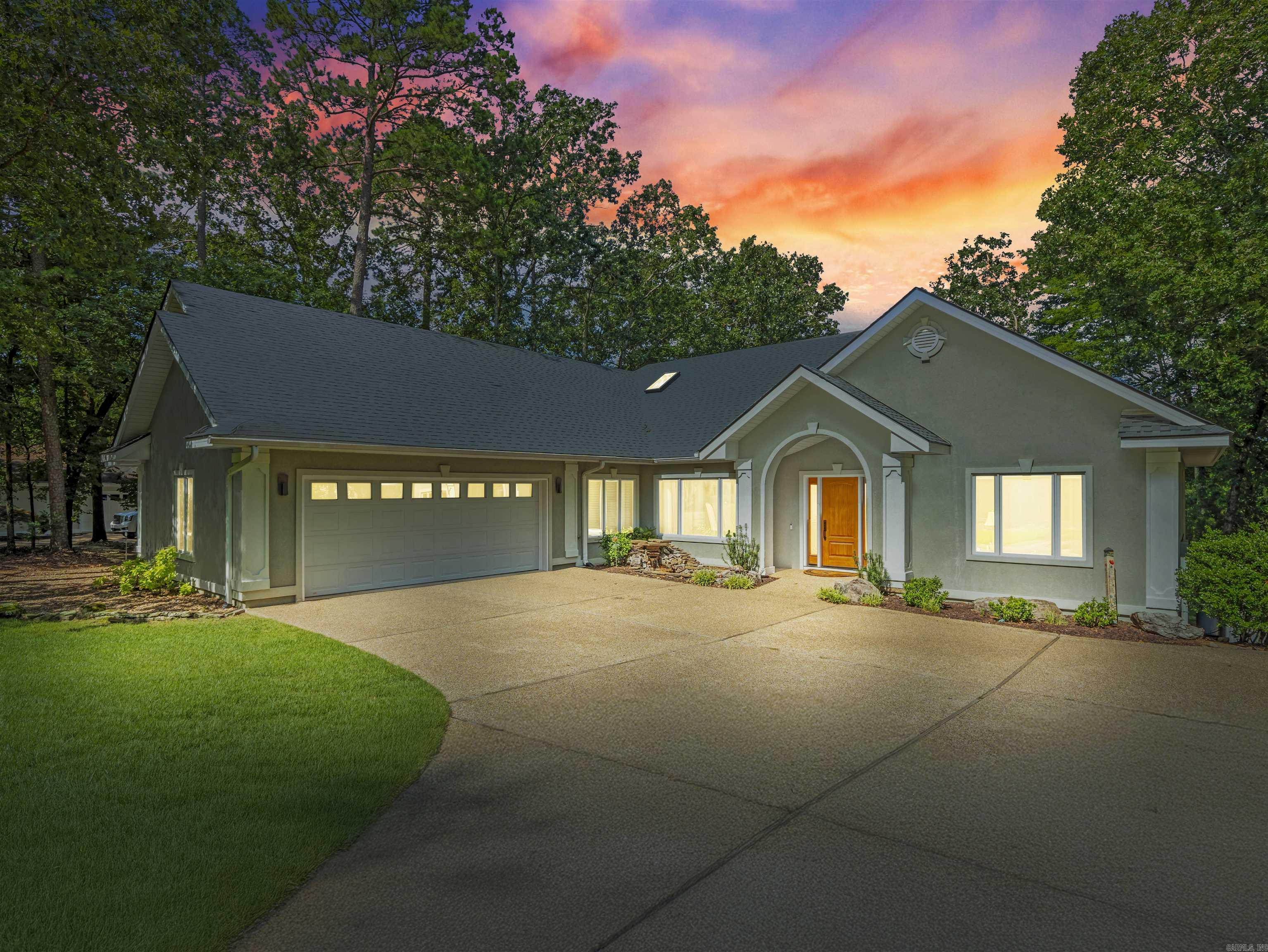 11 Realeza Court  Hot Springs Village, AR