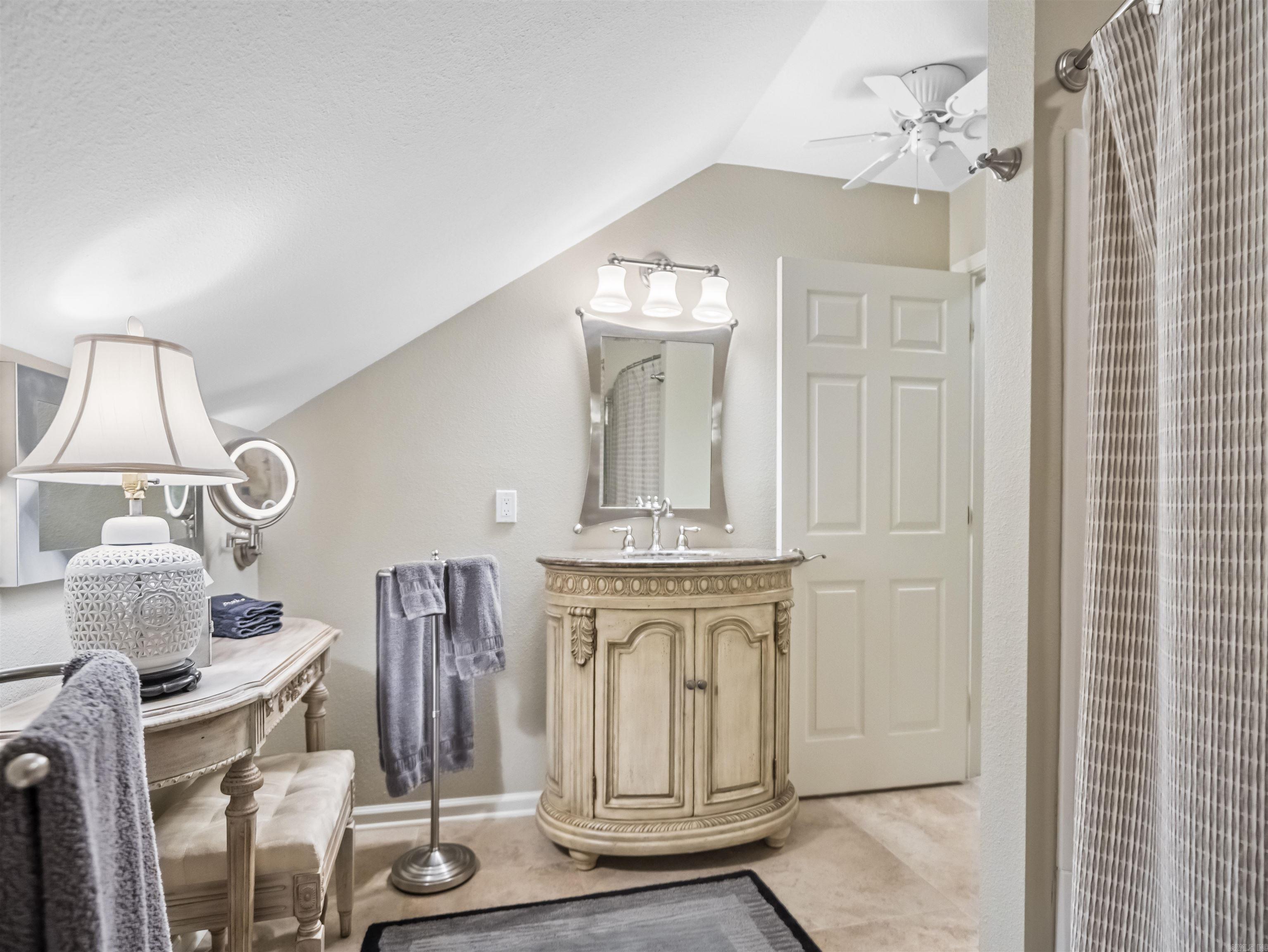 11 Realeza Court  Hot Springs Village, AR