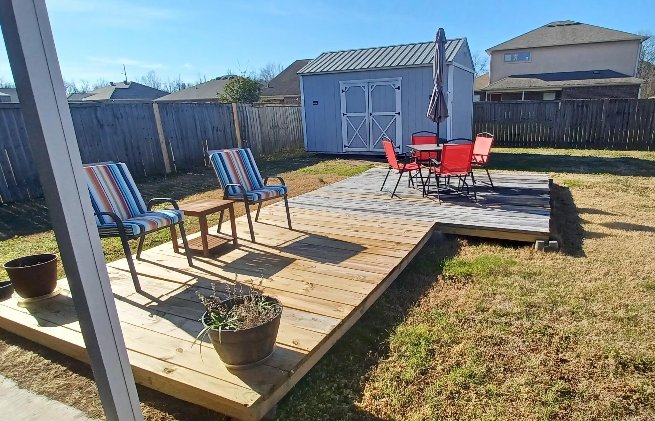 5425 Pin Oak  North Little Rock, AR