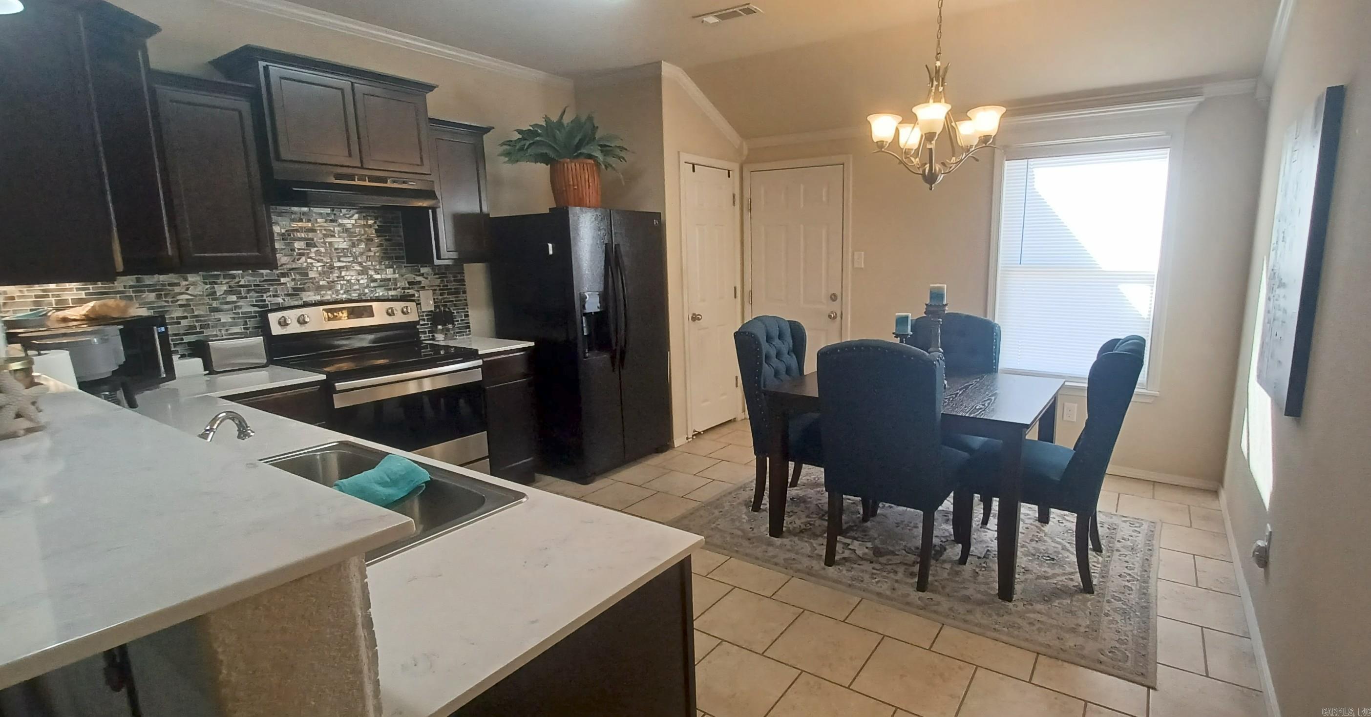 5425 Pin Oak  North Little Rock, AR