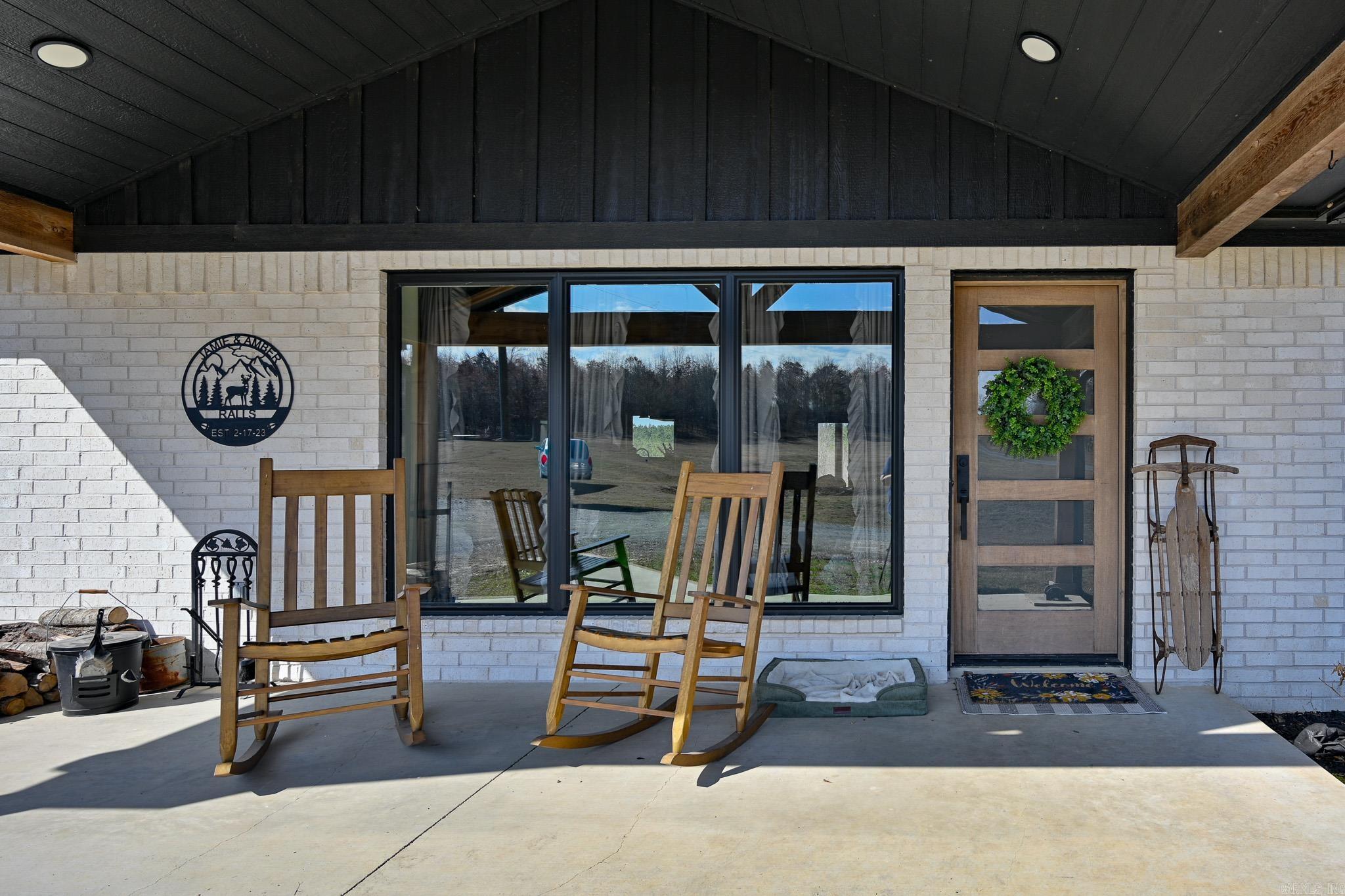 180 Polk Road 17  Cove, AR