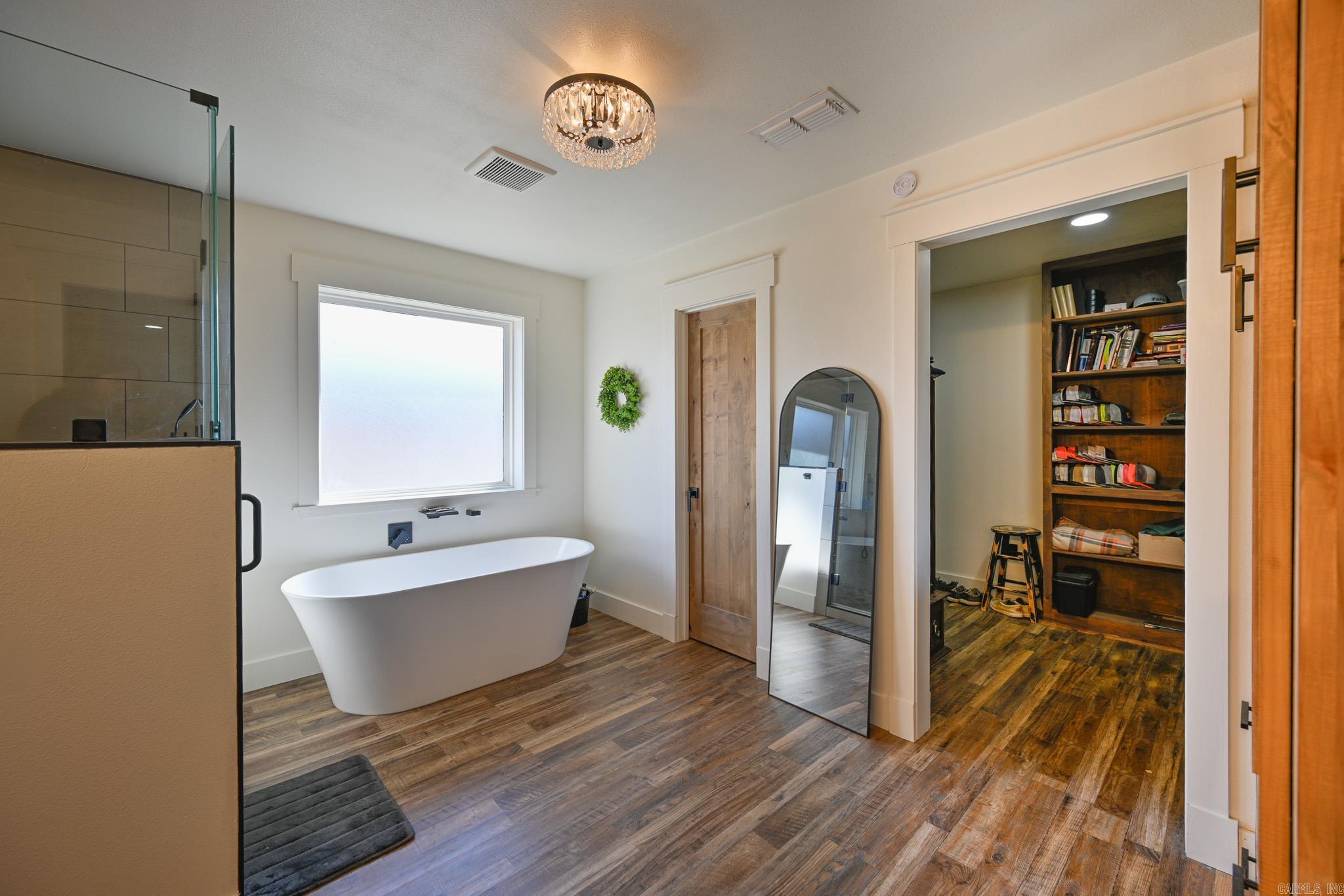 180 Polk Road 17  Cove, AR