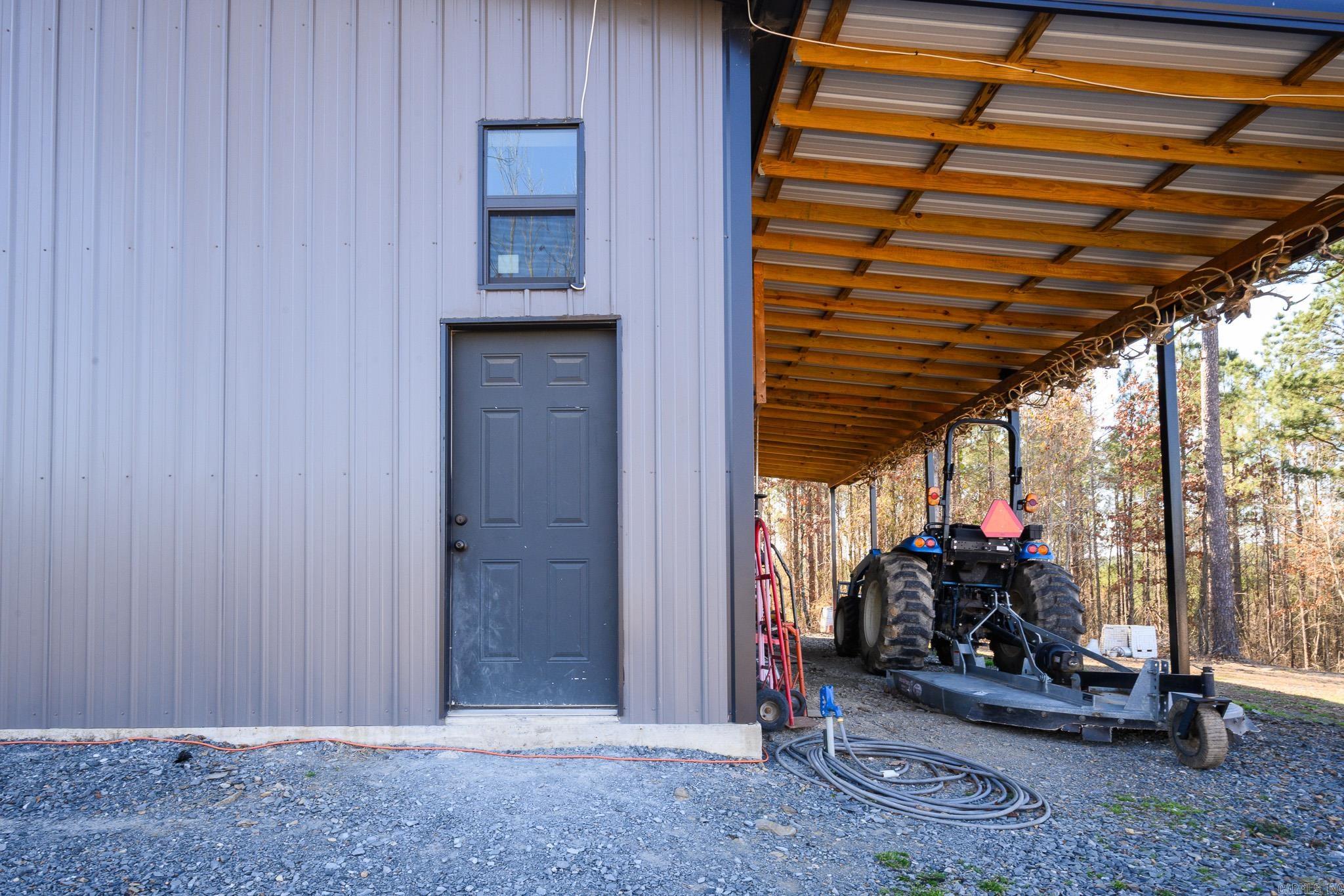 180 Polk Road 17  Cove, AR