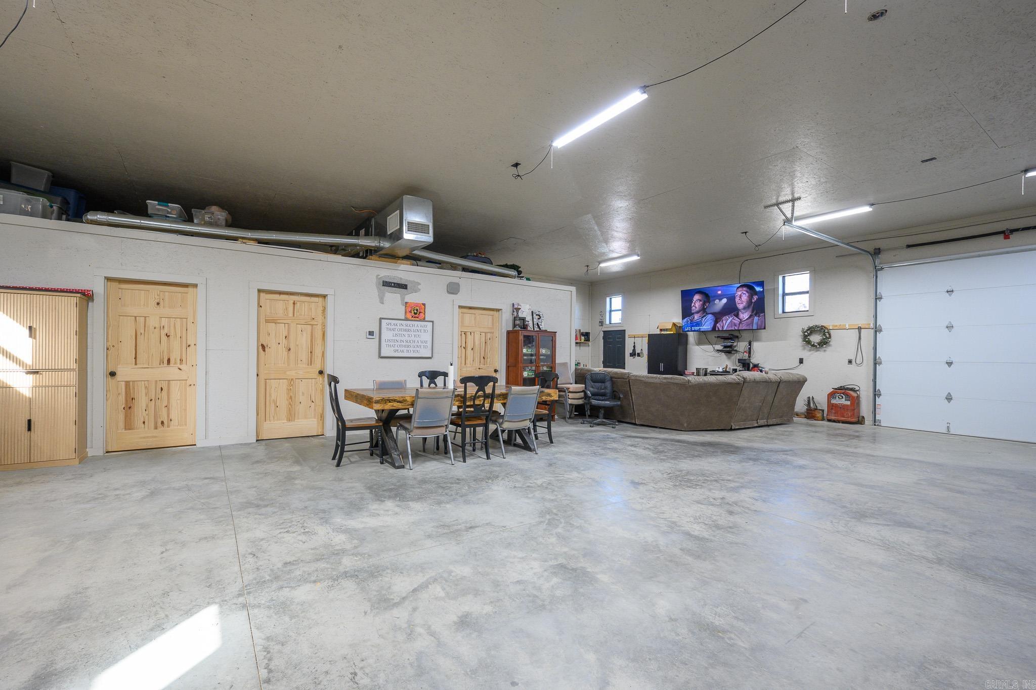 180 Polk Road 17  Cove, AR