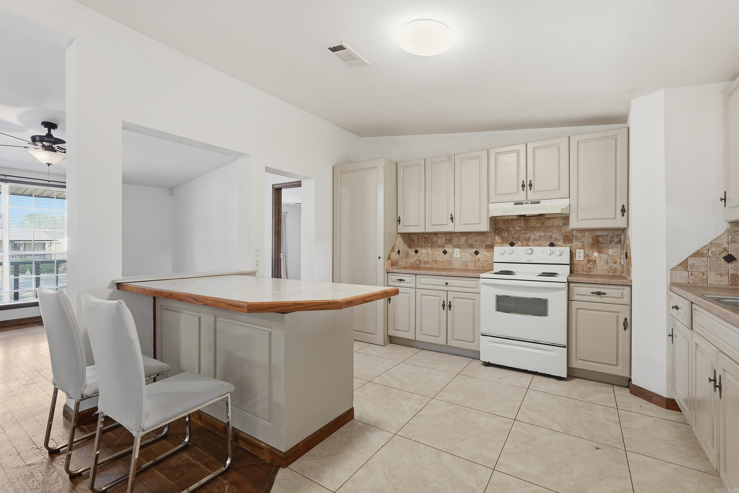 12 Fra Mar  Sherwood, AR