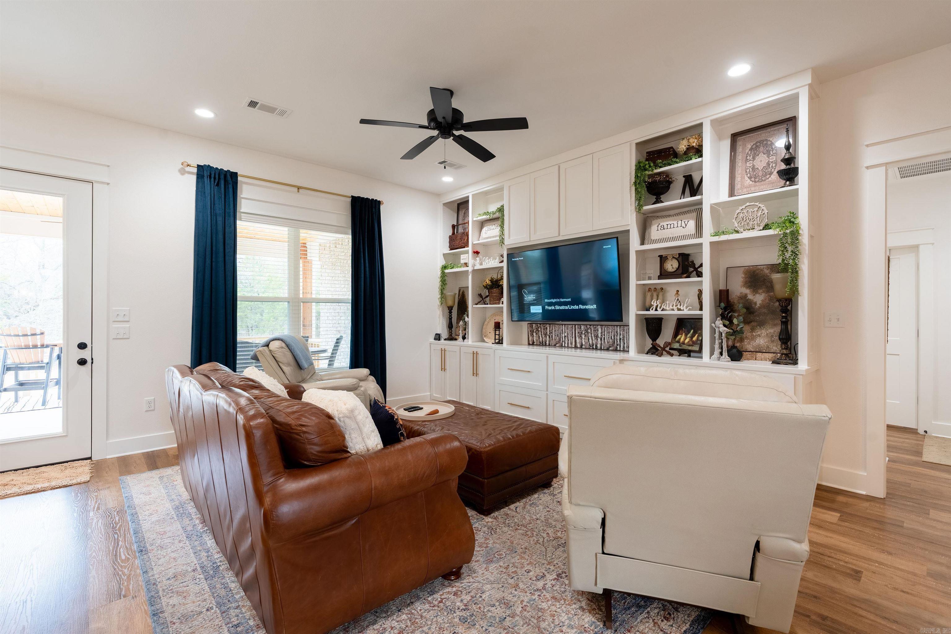 1 Avrey  Greenbrier, AR