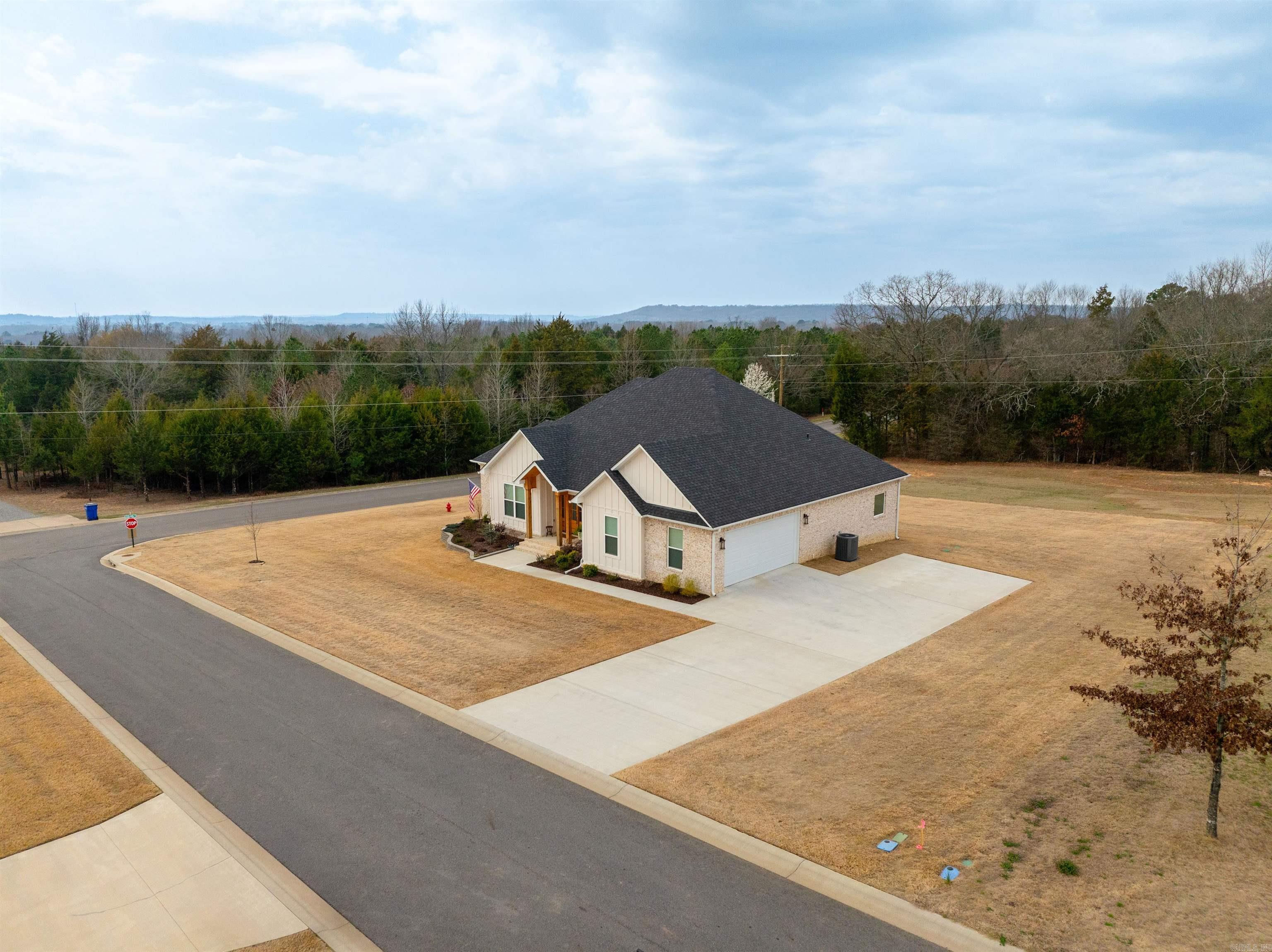 1 Avrey  Greenbrier, AR