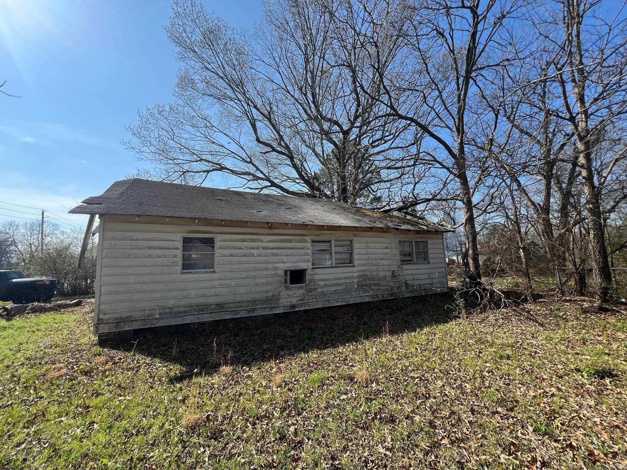 502 L A Prexy Davis Dr  Pine Bluff, AR