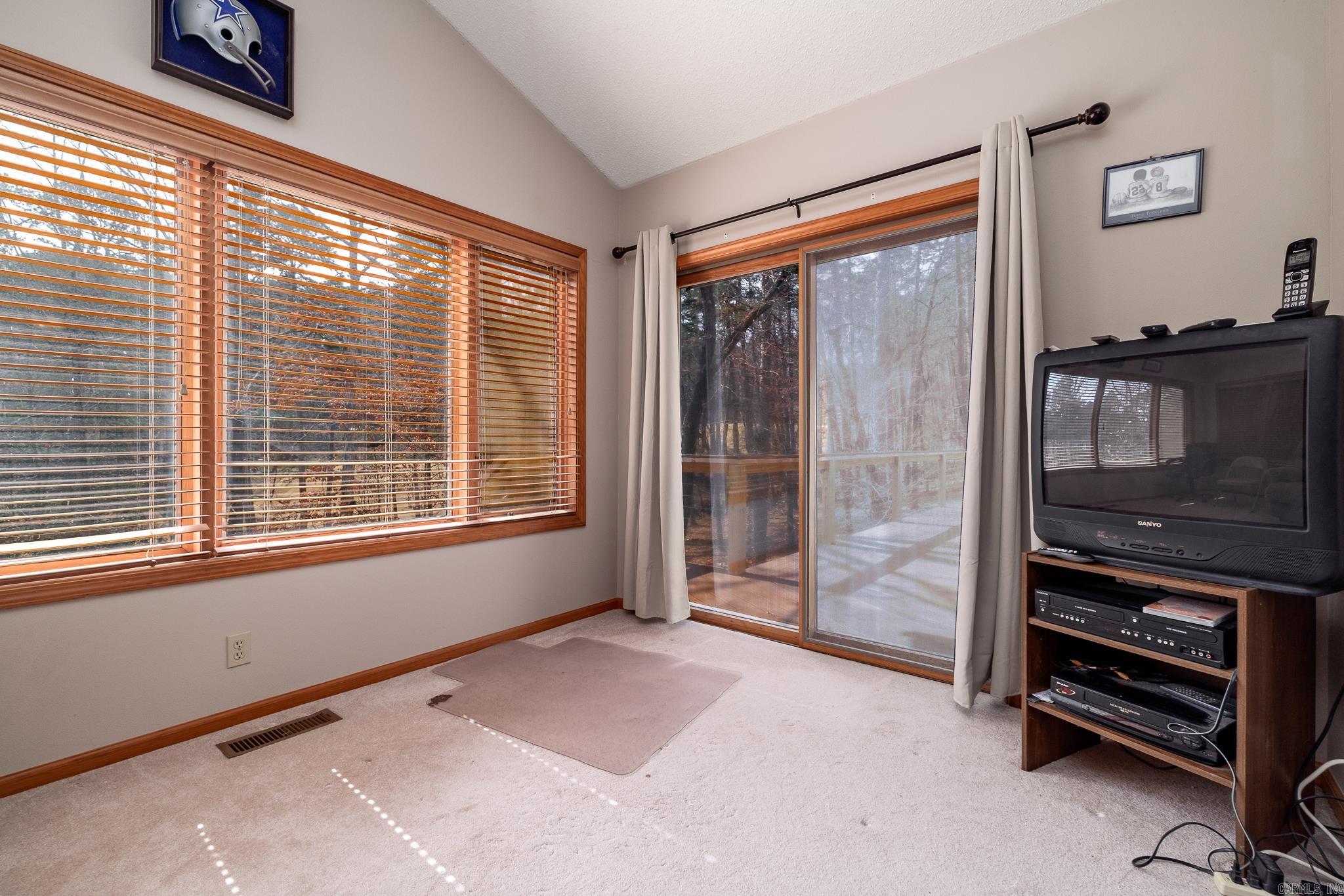 12 almendra lane  Hot Springs Village, AR